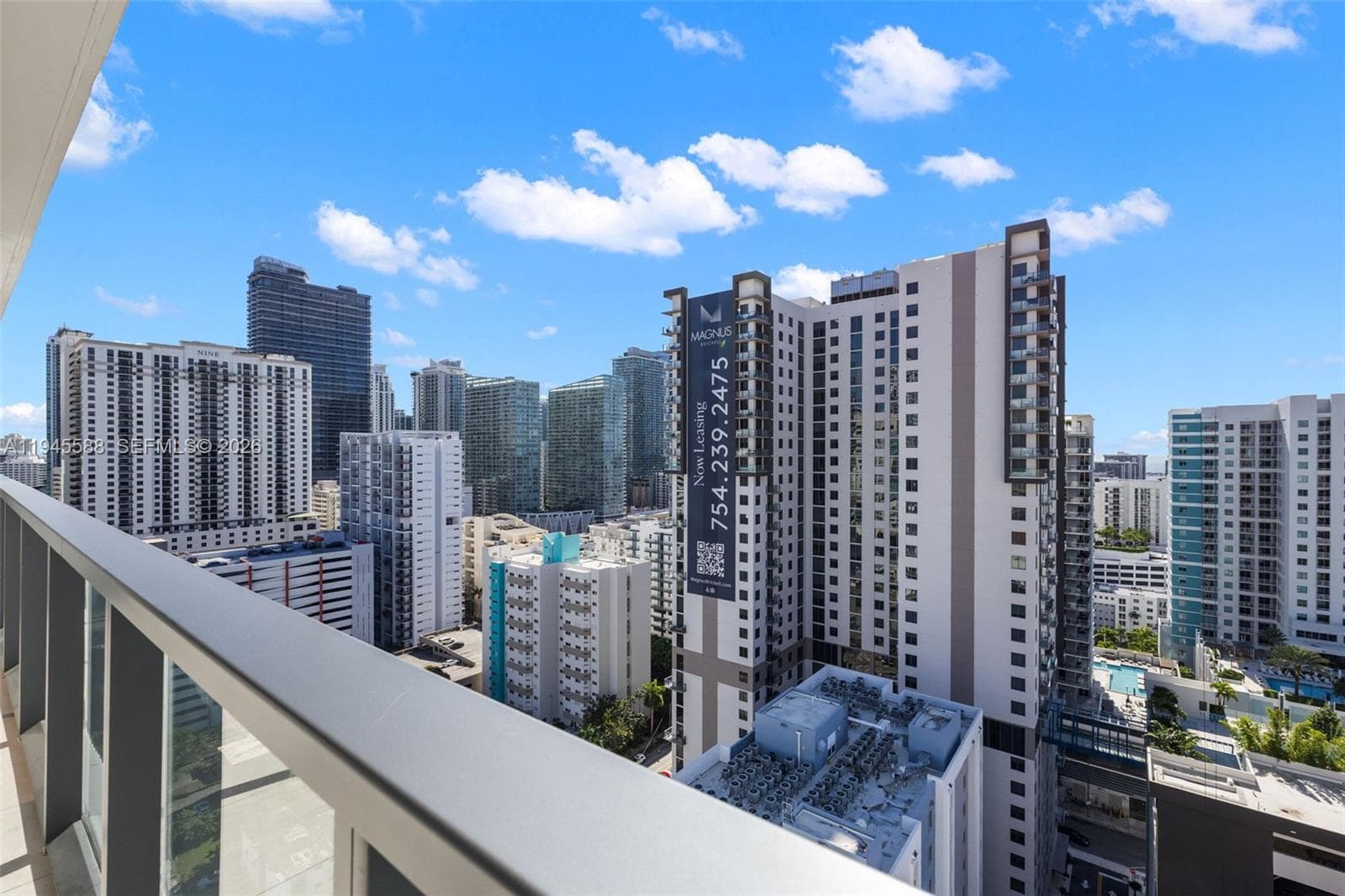 239 SW 9th St # 2102, Miami FL 33130 — 32