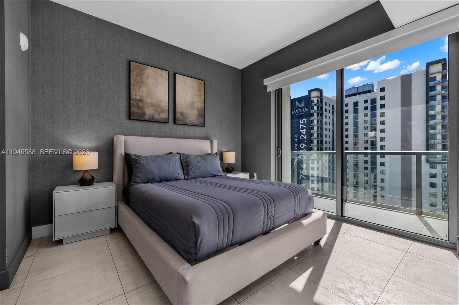 239 SW 9th St # 2102, Miami FL 33130 — 18