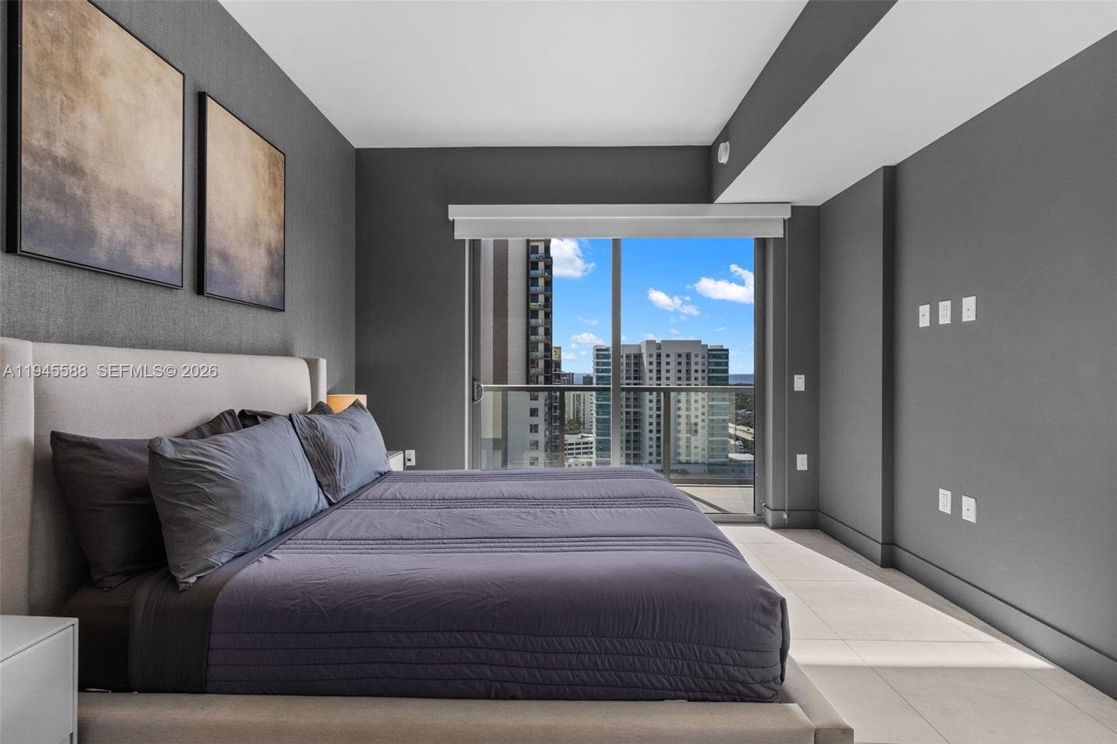 239 SW 9th St # 2102, Miami FL 33130 — 19