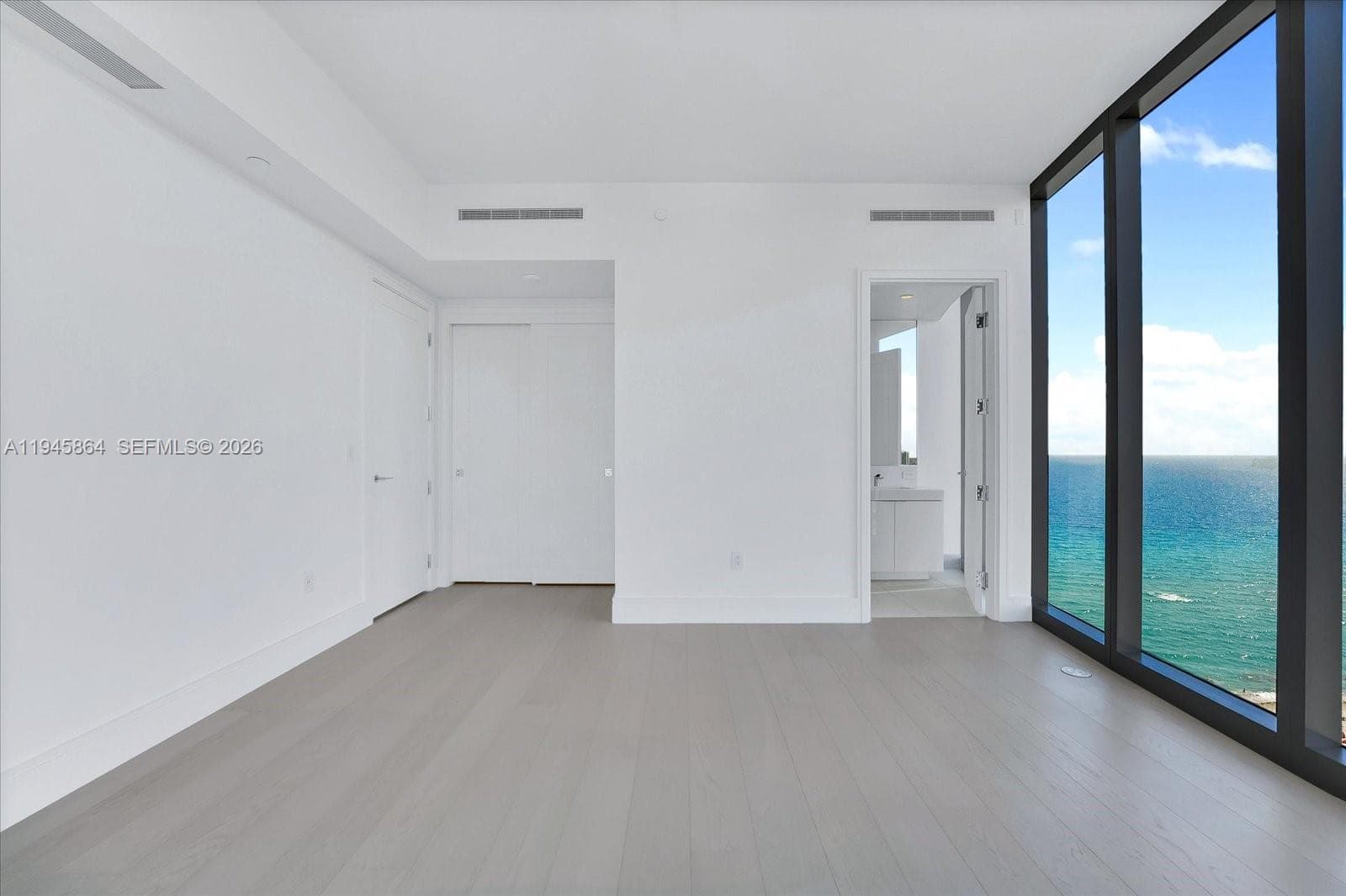 17975 Collins Ave # N1801, Sunny Isles Beach FL 33160 — 32