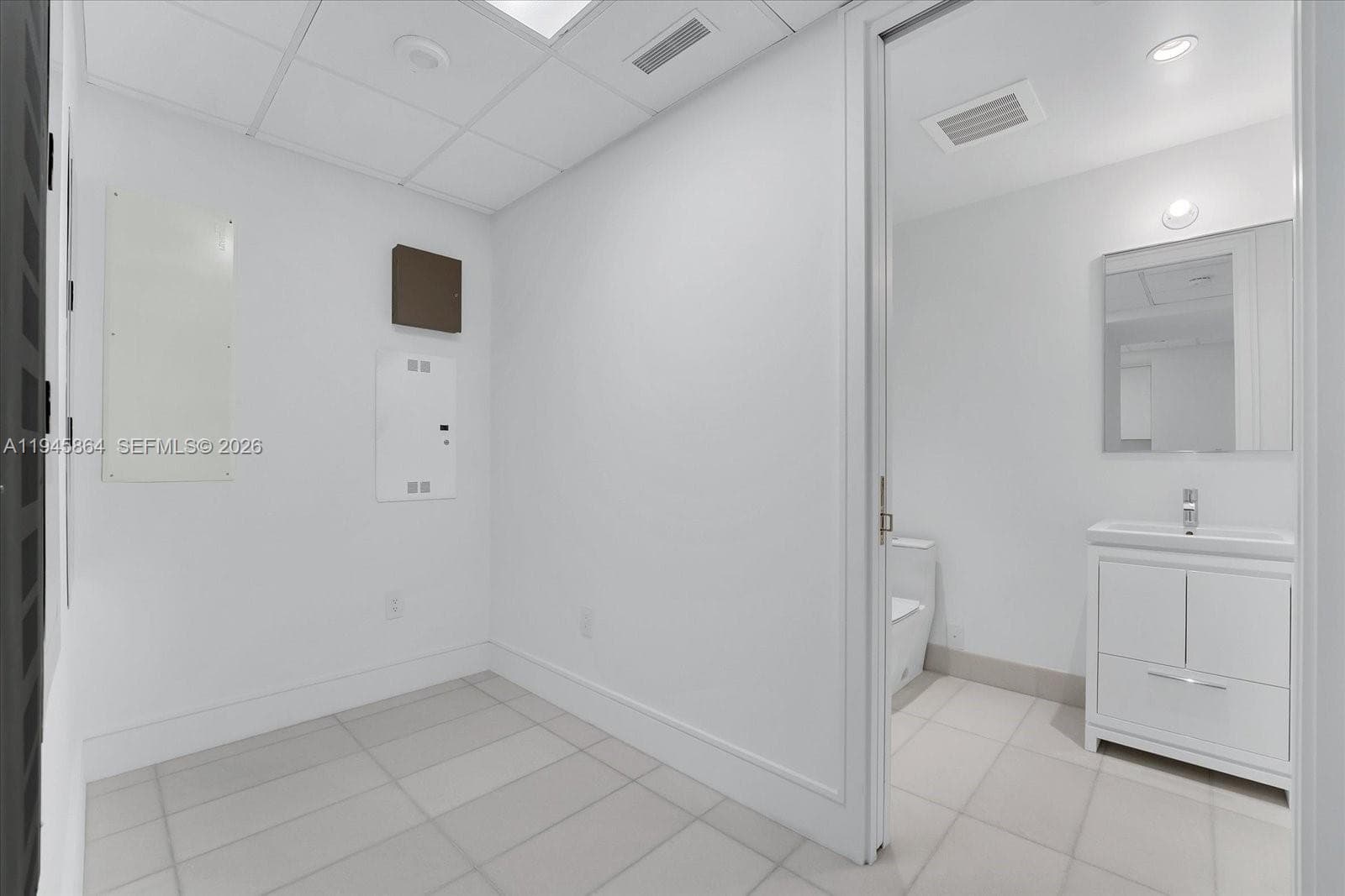 17975 Collins Ave # N1801, Sunny Isles Beach FL 33160 — 41