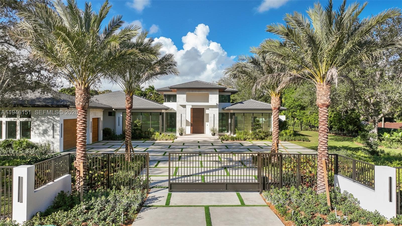 7725 SW 114th St, Pinecrest FL 33156 — 1
