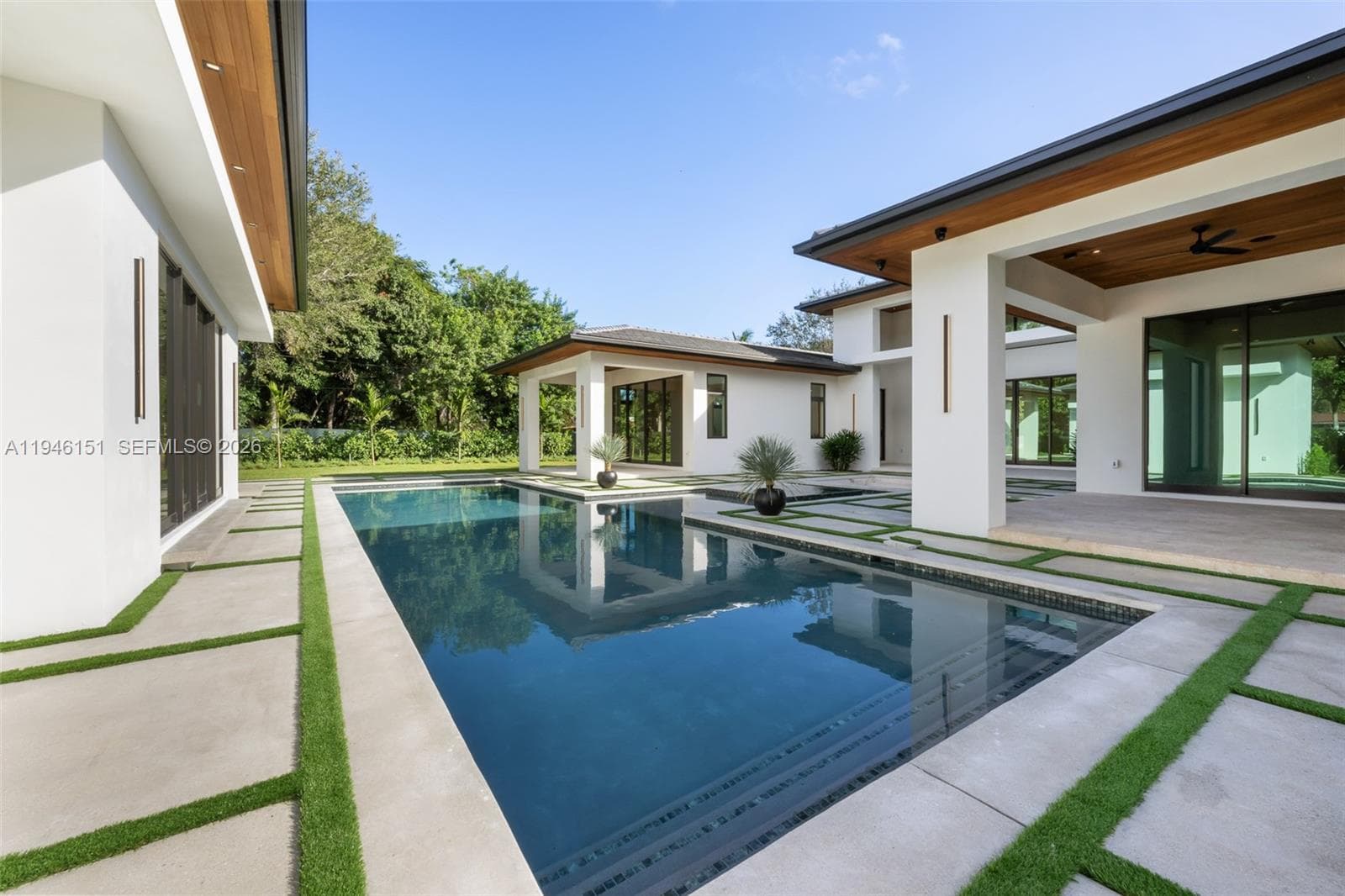 7725 SW 114th St, Pinecrest FL 33156 — 83