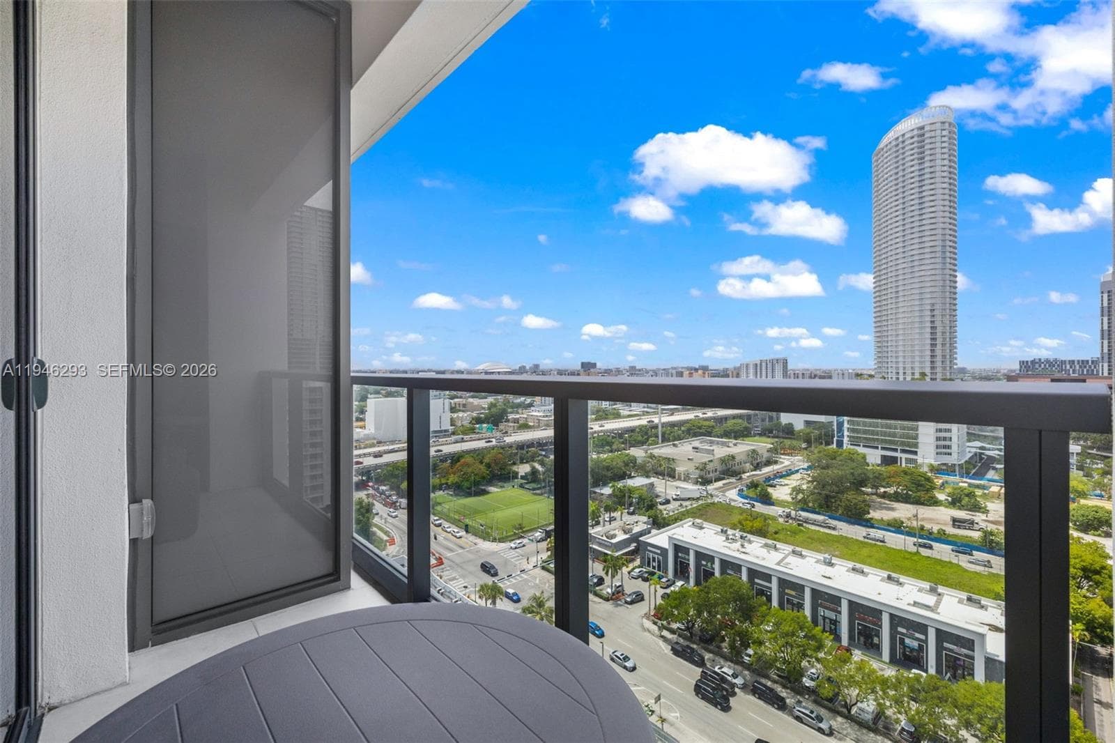 239 SW 9th St # 1604, Miami FL 33130 — 28