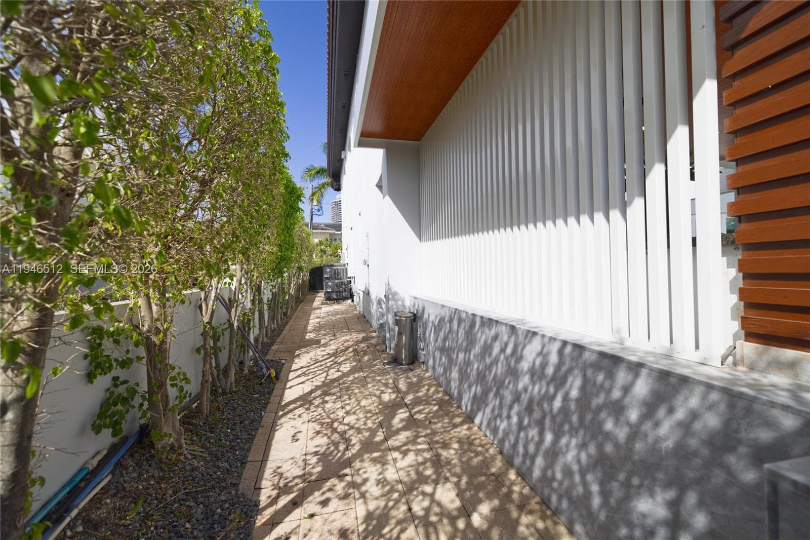 3368 NE 169th St, North Miami Beach FL 33160 — 61