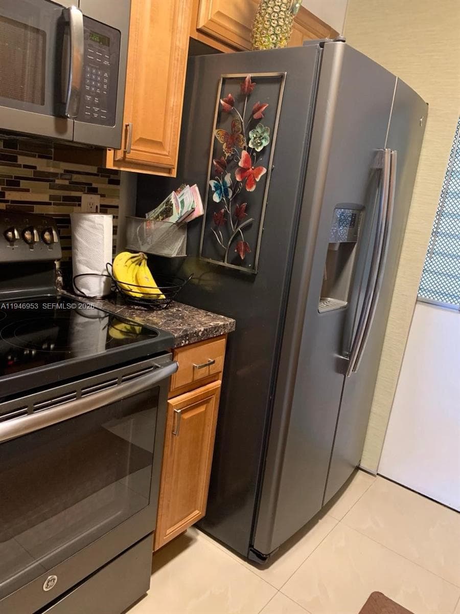 16801 NE 13th Ave # 301, Miami FL 33162 — 3