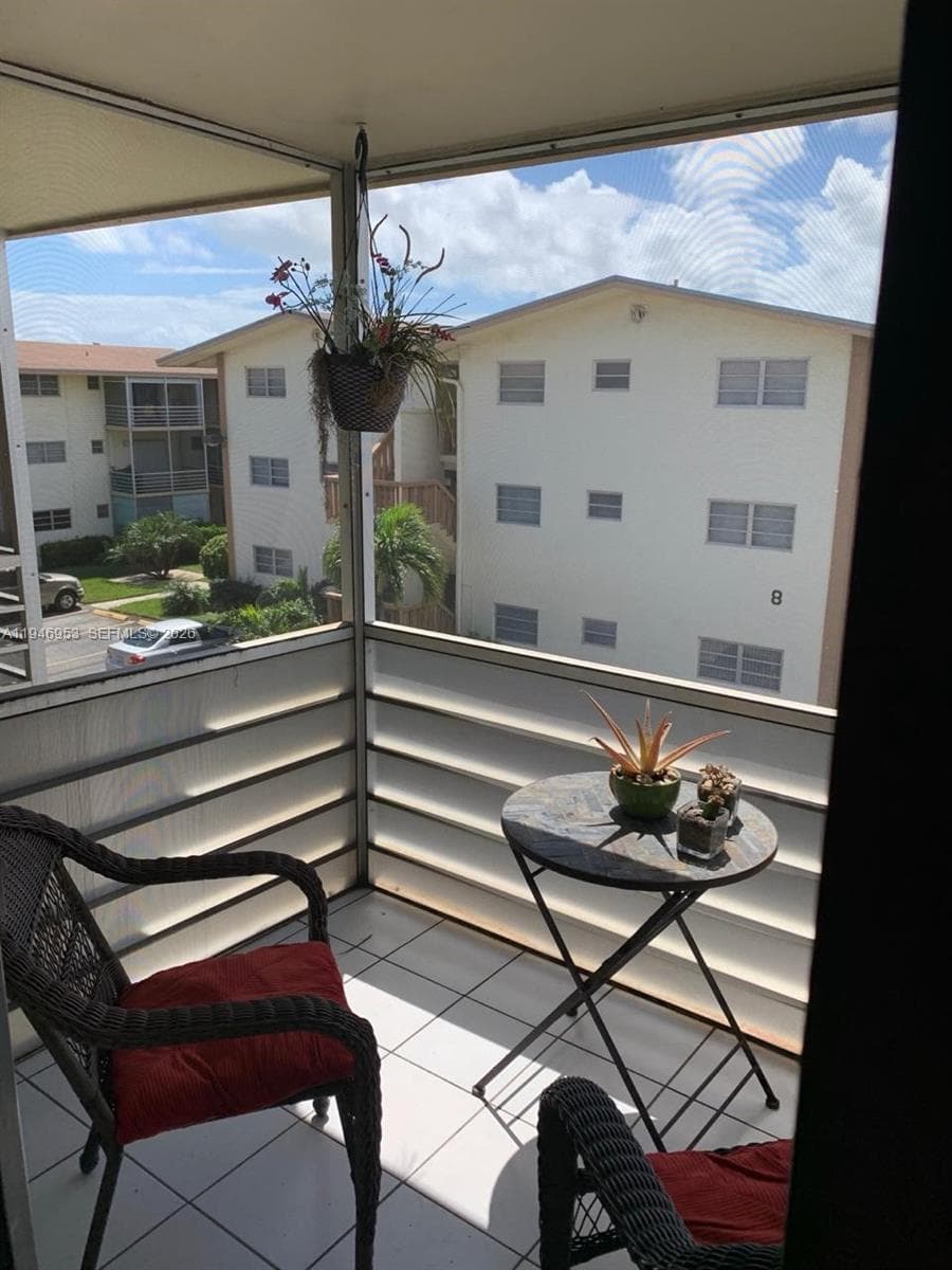 16801 NE 13th Ave # 301, Miami FL 33162 — 5