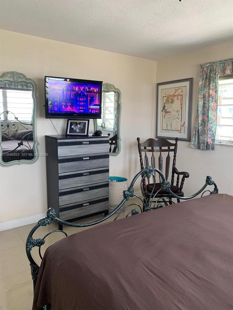 16801 NE 13th Ave # 301, Miami FL 33162 — 11