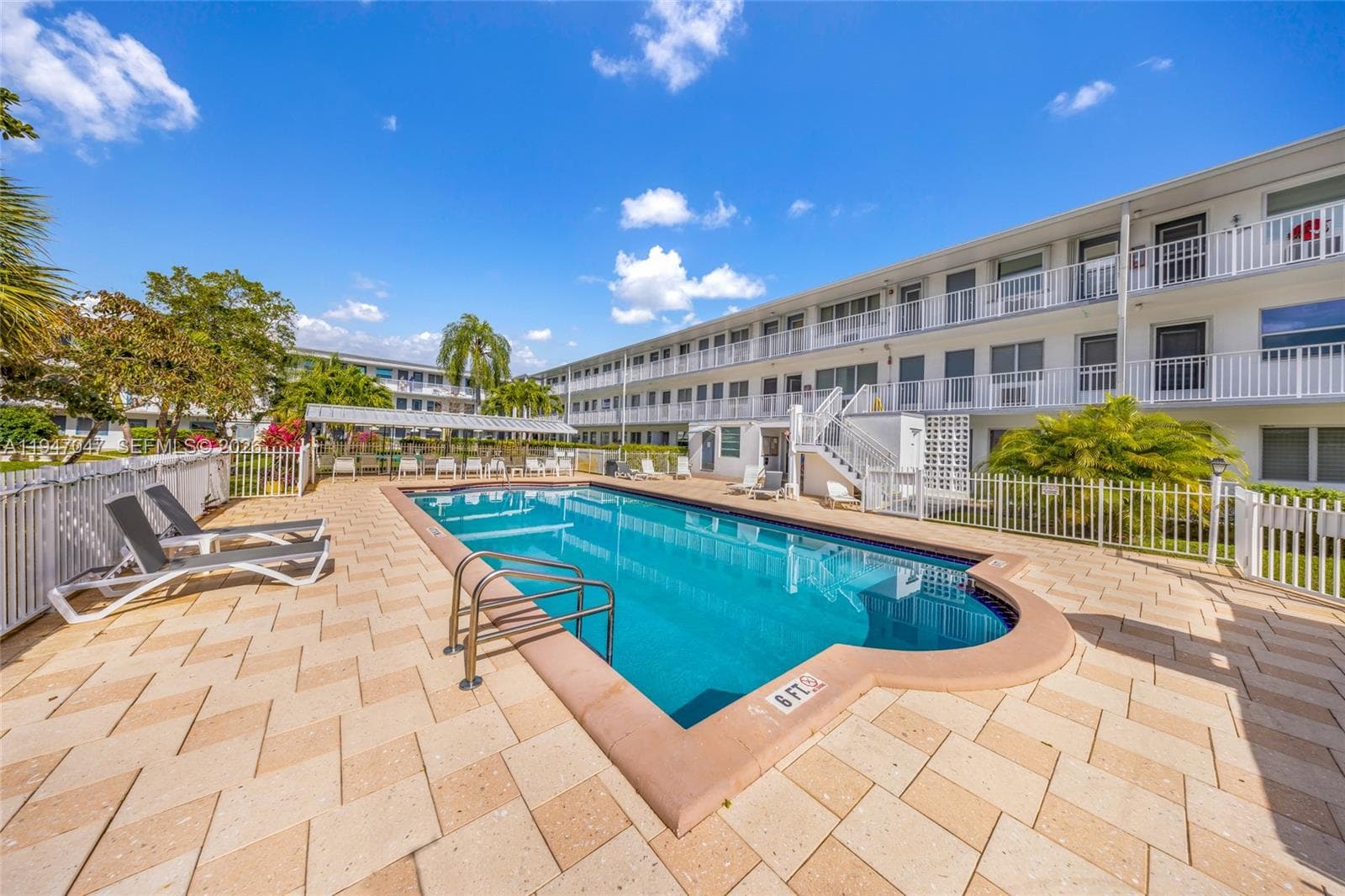 15610 NE 6th Ave # 7D, Miami FL 33162 — 23