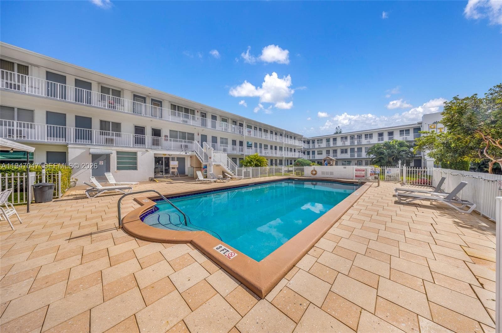 15610 NE 6th Ave # 7D, Miami FL 33162 — 19