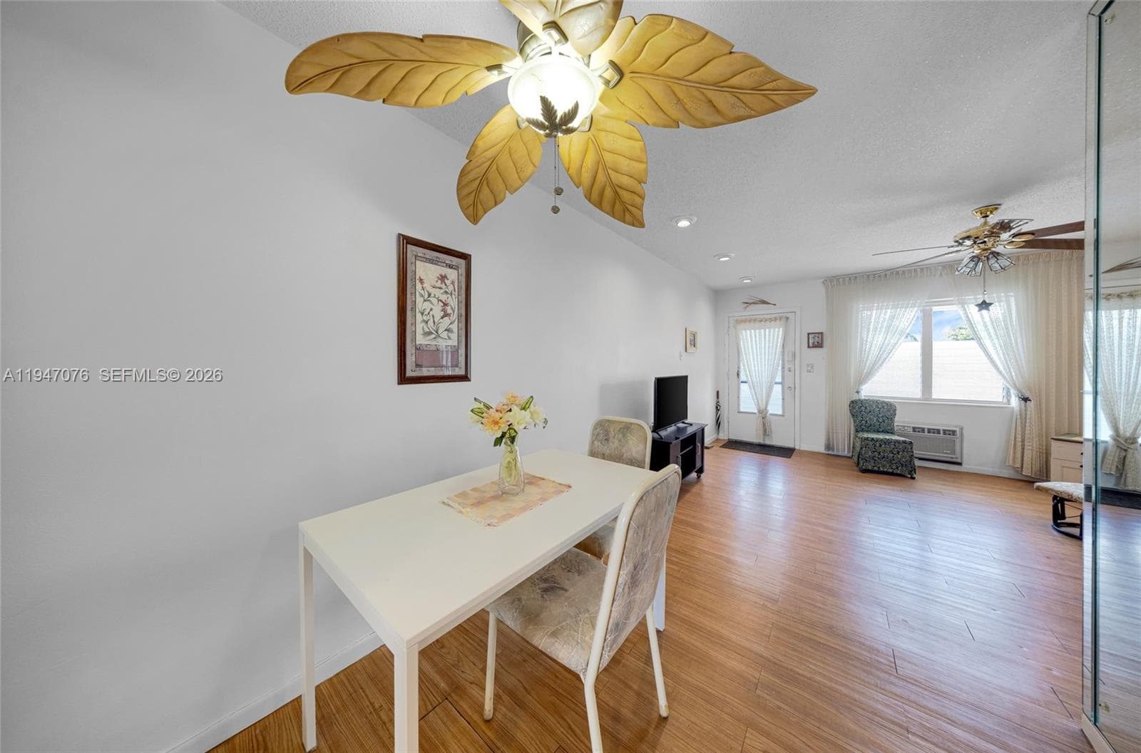 15600 NE 6th Ave # 28D, Miami FL 33162 — 5