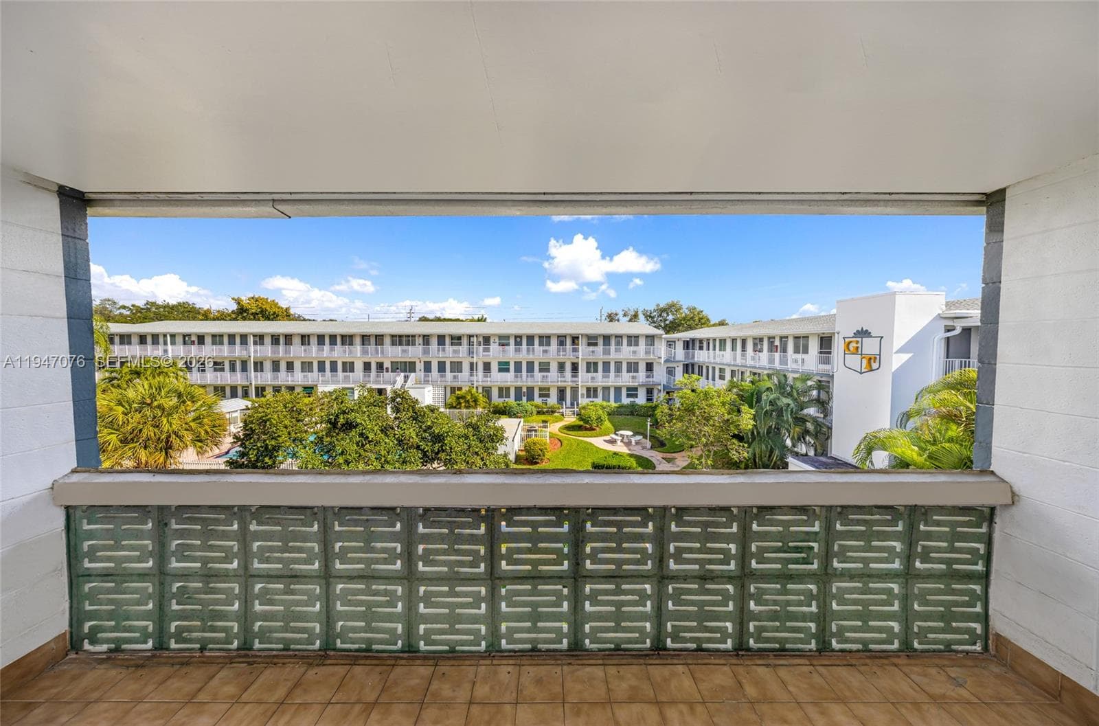15600 NE 6th Ave # 28D, Miami FL 33162 — 14