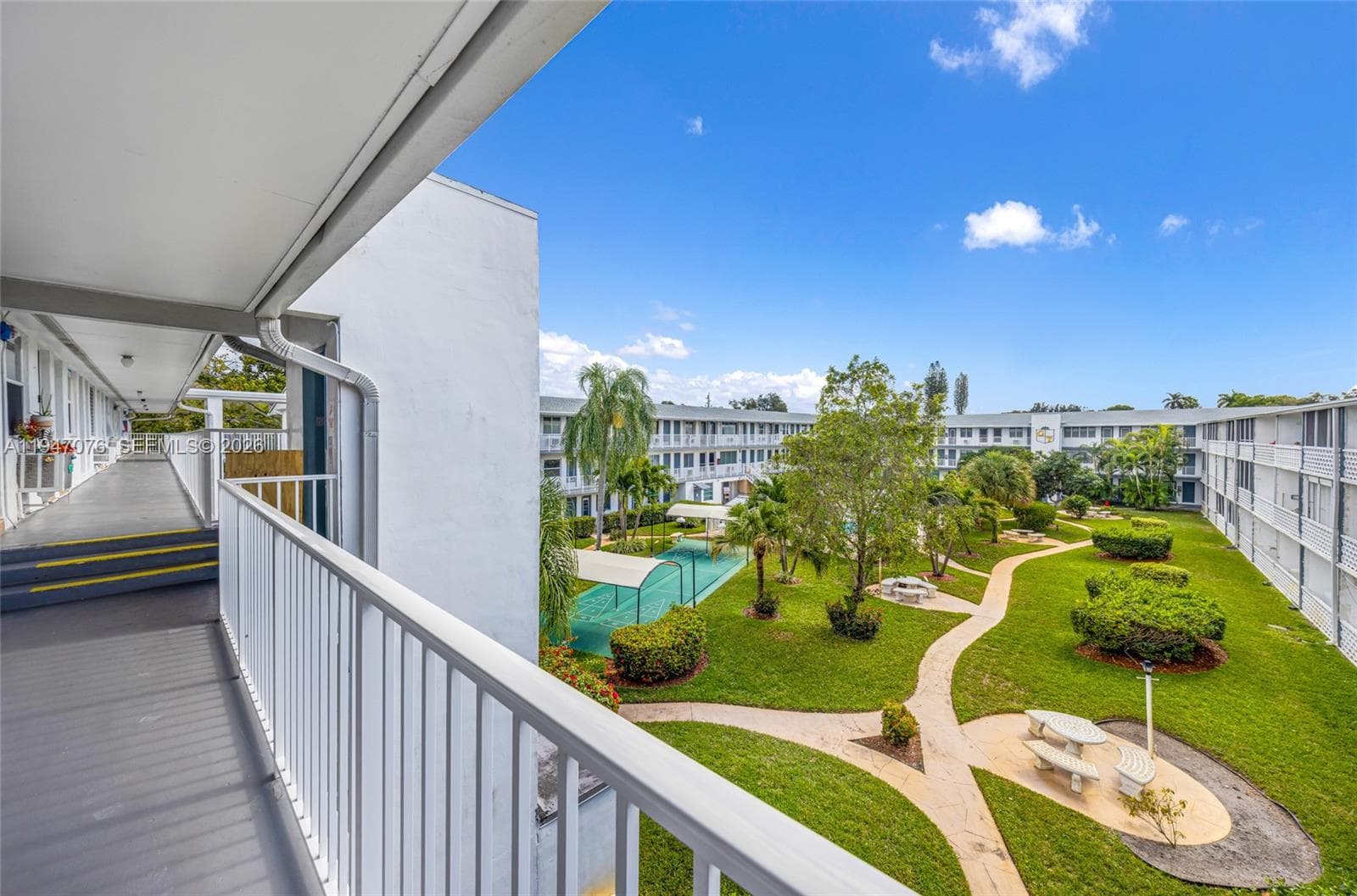 15600 NE 6th Ave # 28D, Miami FL 33162 — 15