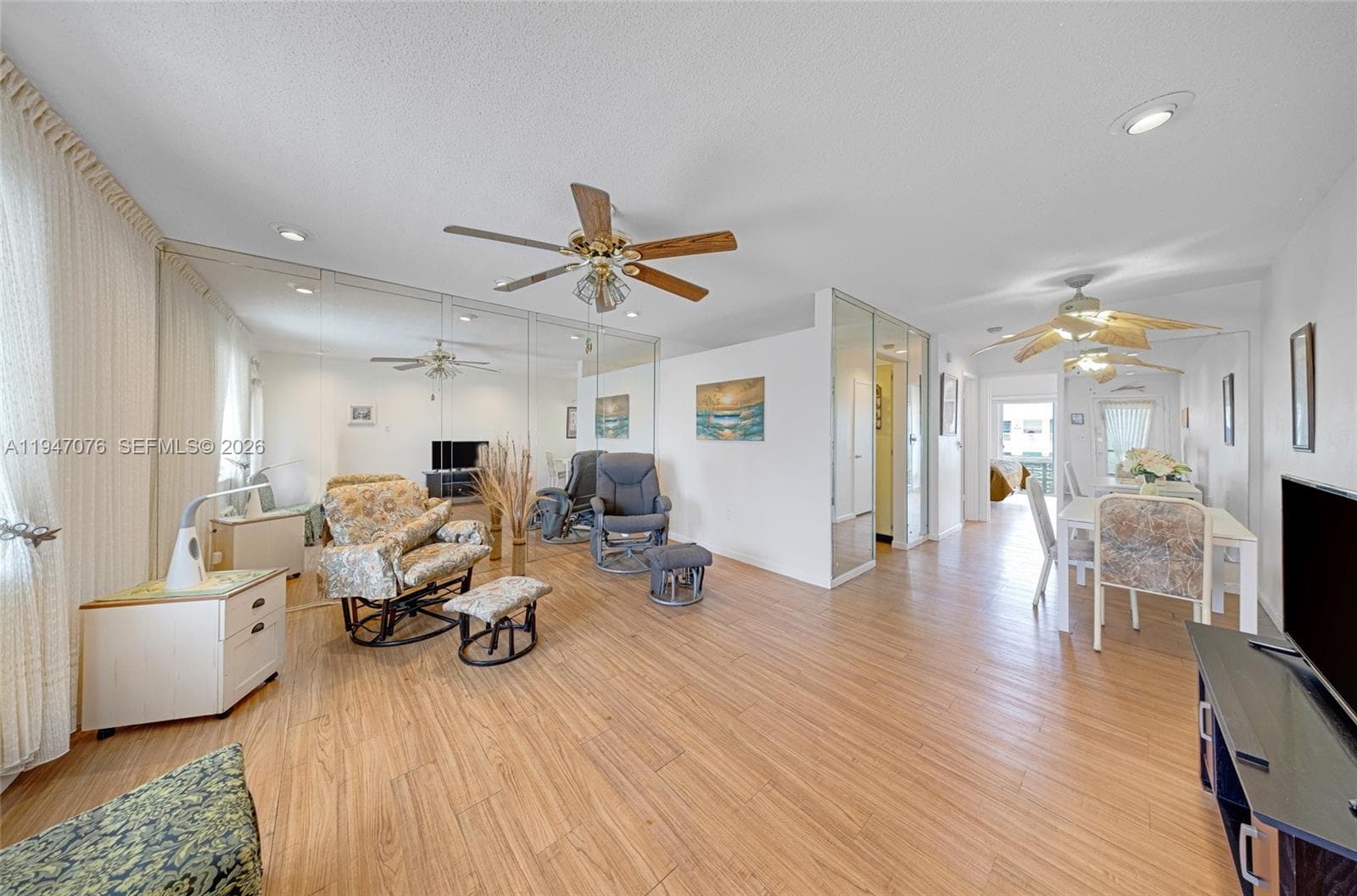 15600 NE 6th Ave # 28D, Miami FL 33162 — 4
