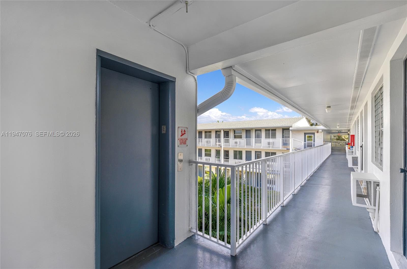 15600 NE 6th Ave # 28D, Miami FL 33162 — 21