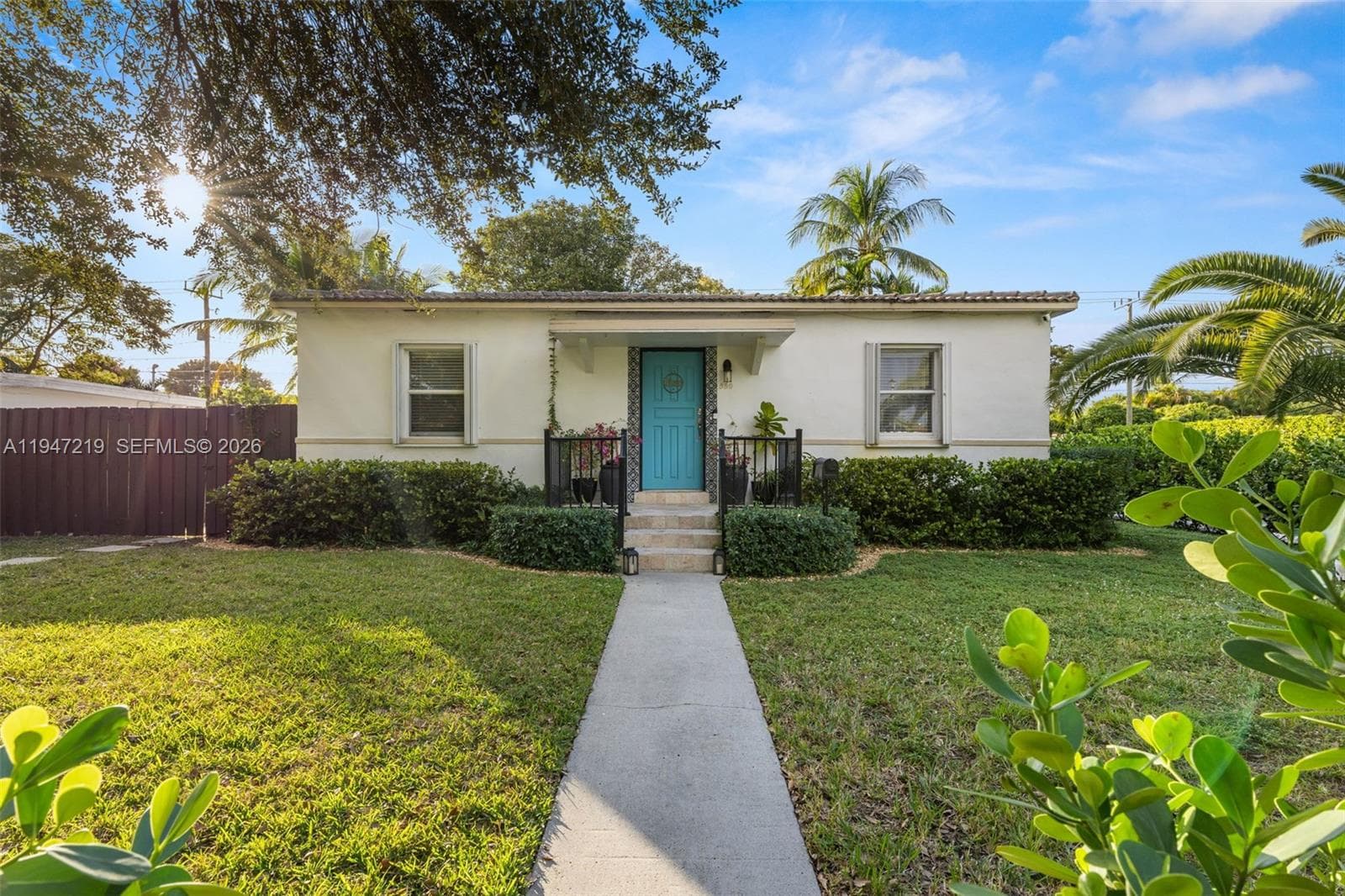 550 Cardinal St, Miami Springs FL 33166 — 1