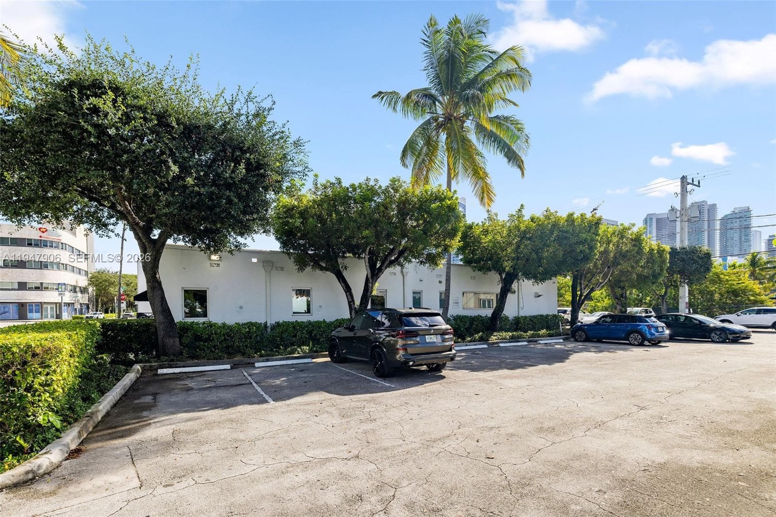 3886 Biscayne Blvd, Miami FL 33137 — 8