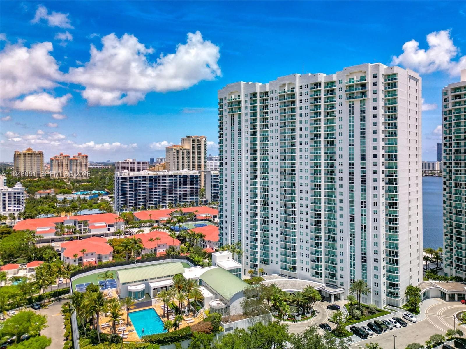 3301 NE 183rd St # 2001, Aventura FL 33160 — 85