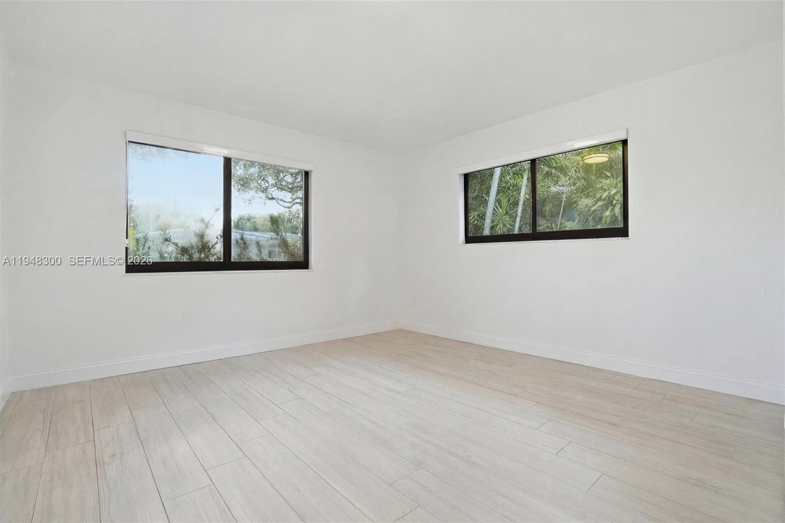 10570 NE 3rd Ave, Miami Shores FL 33138 — 36