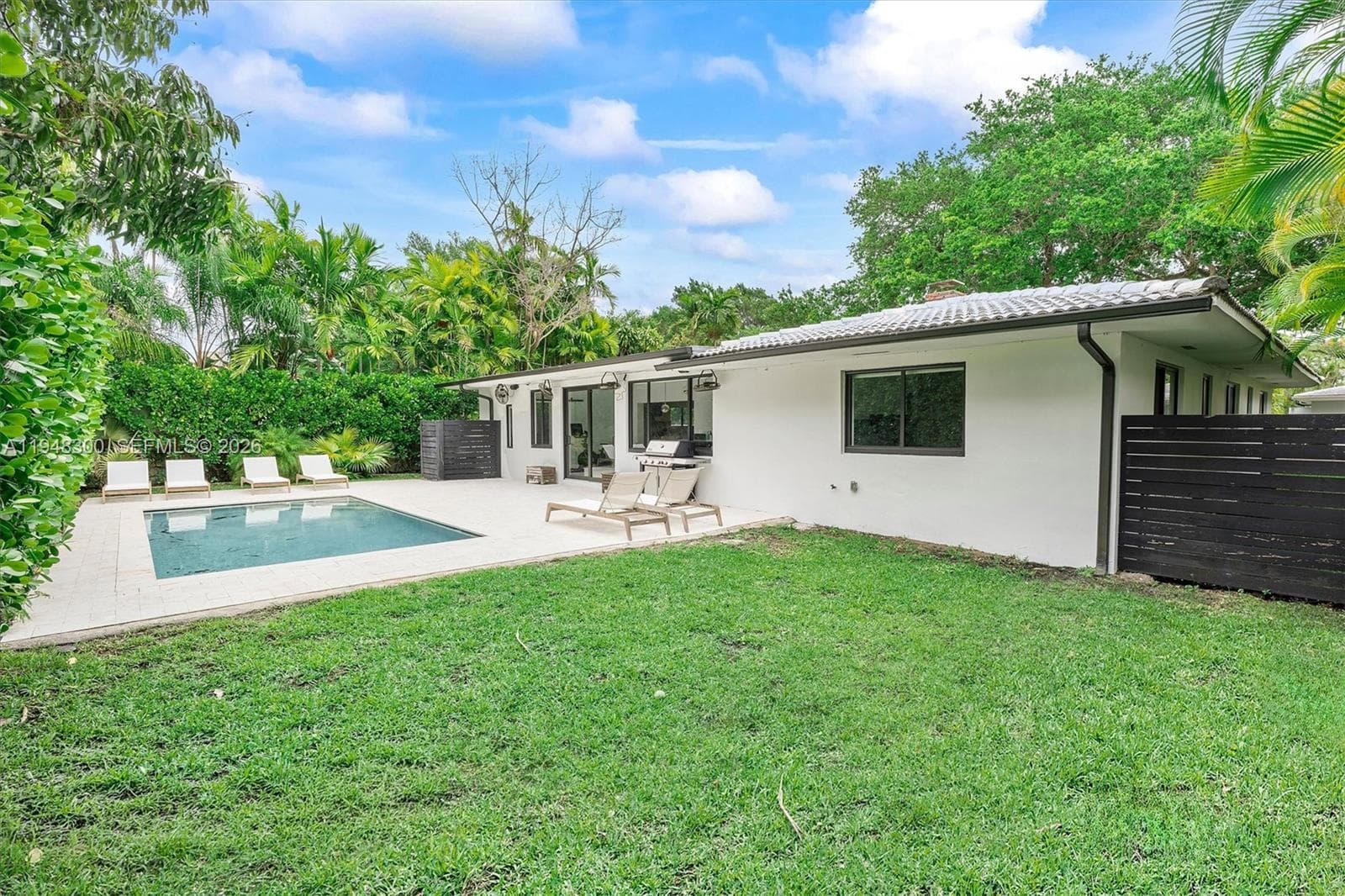 10570 NE 3rd Ave, Miami Shores FL 33138 — 68