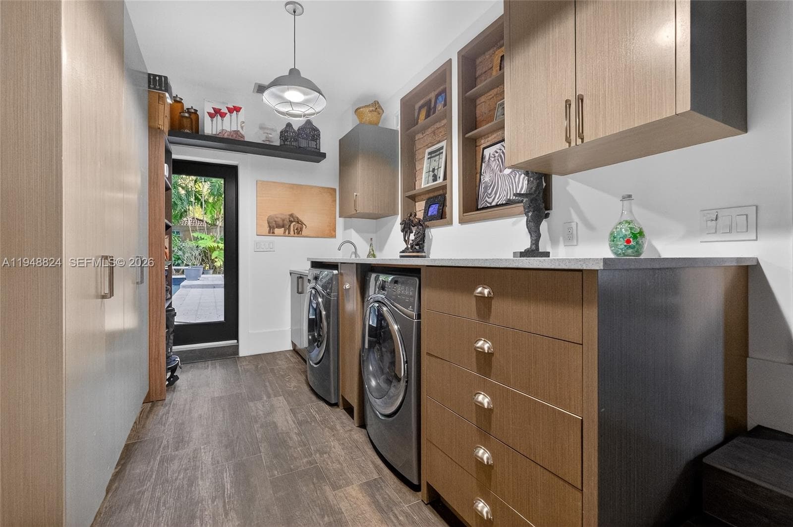 1680 Onaway Dr, Coconut Grove FL 33133 — 46