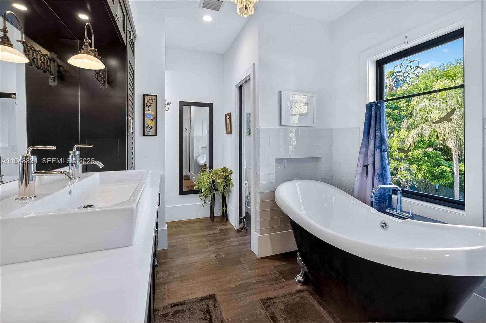 1680 Onaway Dr, Coconut Grove FL 33133 — 28