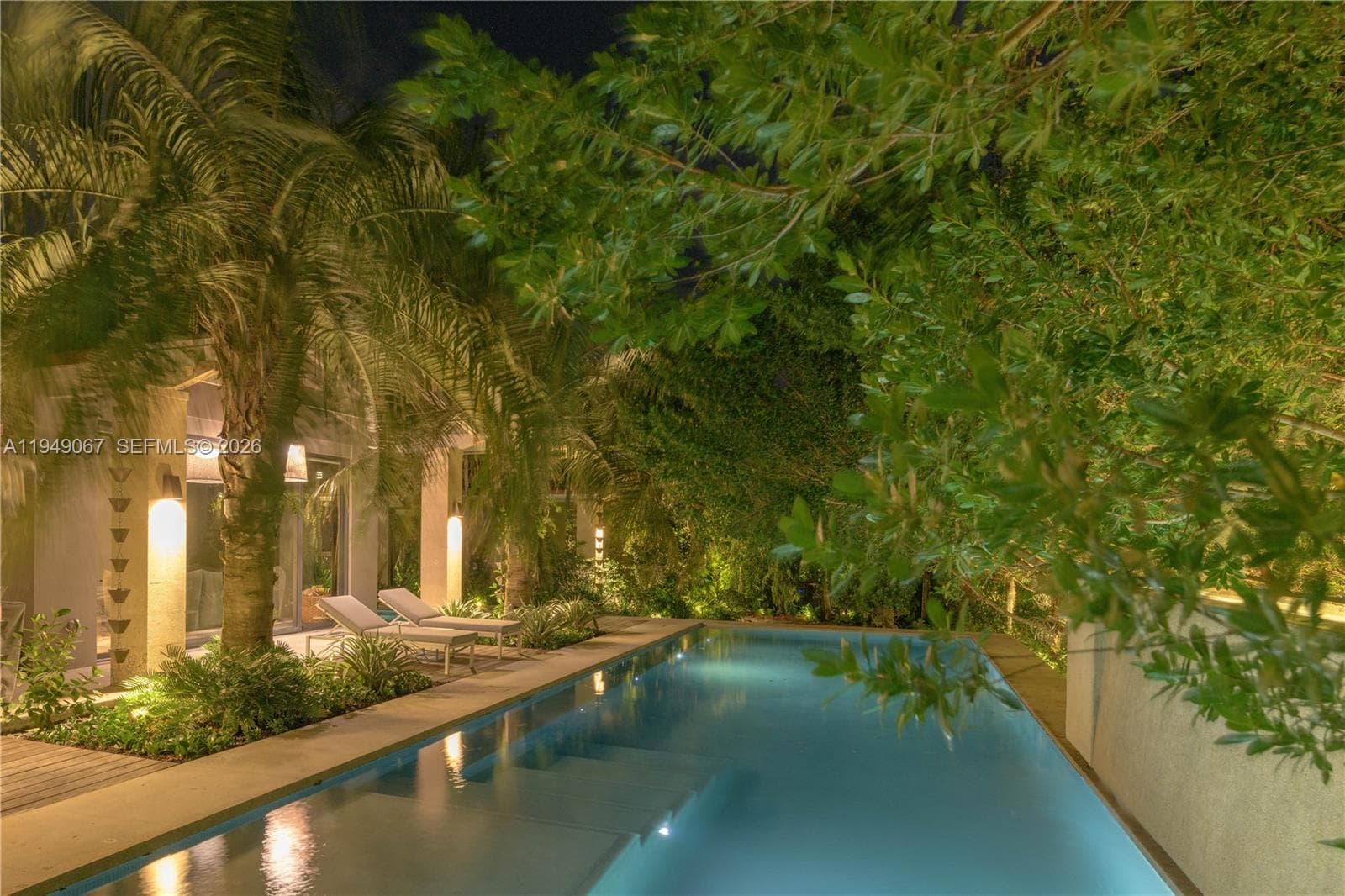 6840 Sunrise Pl, Coral Gables FL 33133 — 42