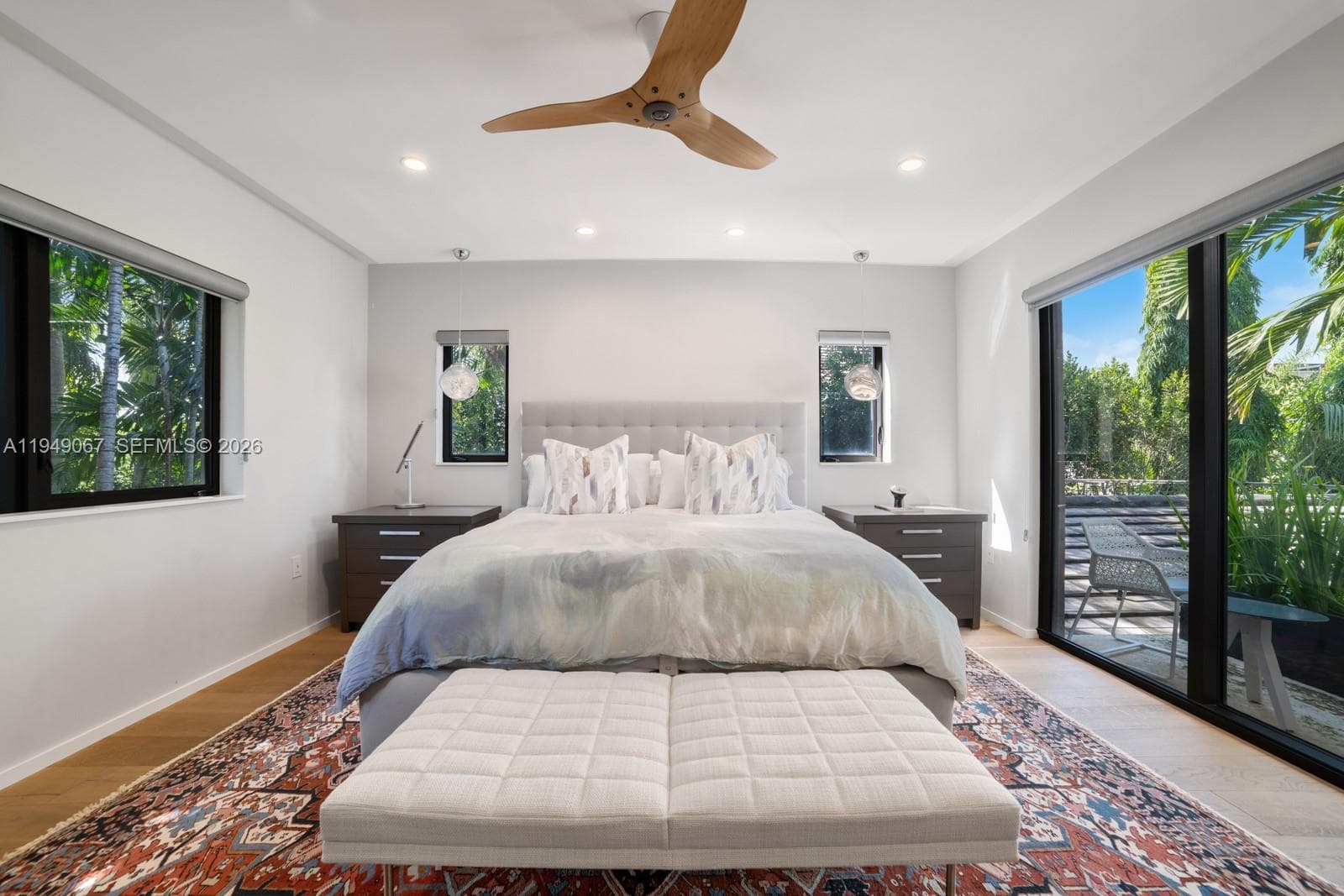 6840 Sunrise Pl, Coral Gables FL 33133 — 17