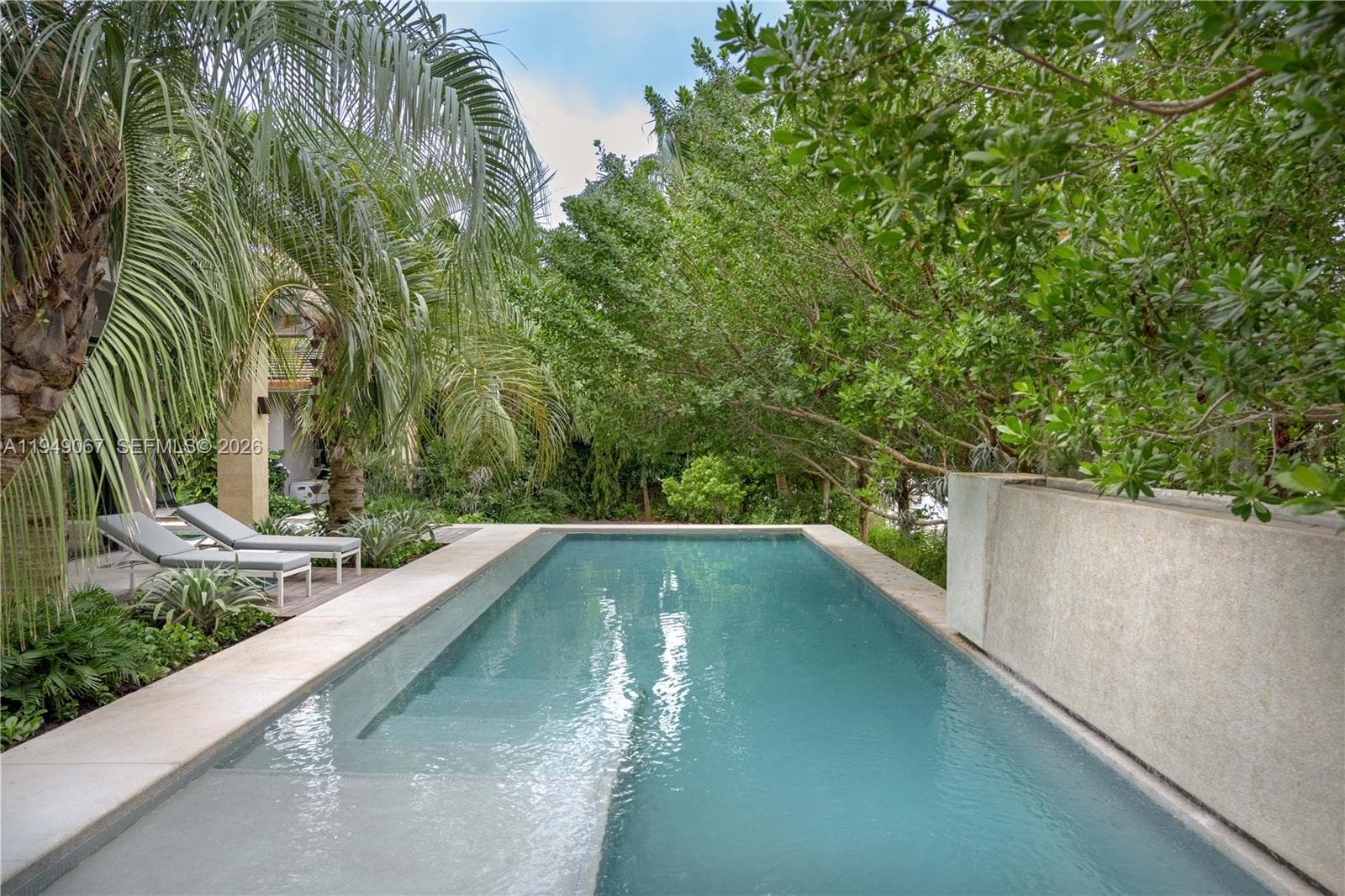 6840 Sunrise Pl, Coral Gables FL 33133 — 43