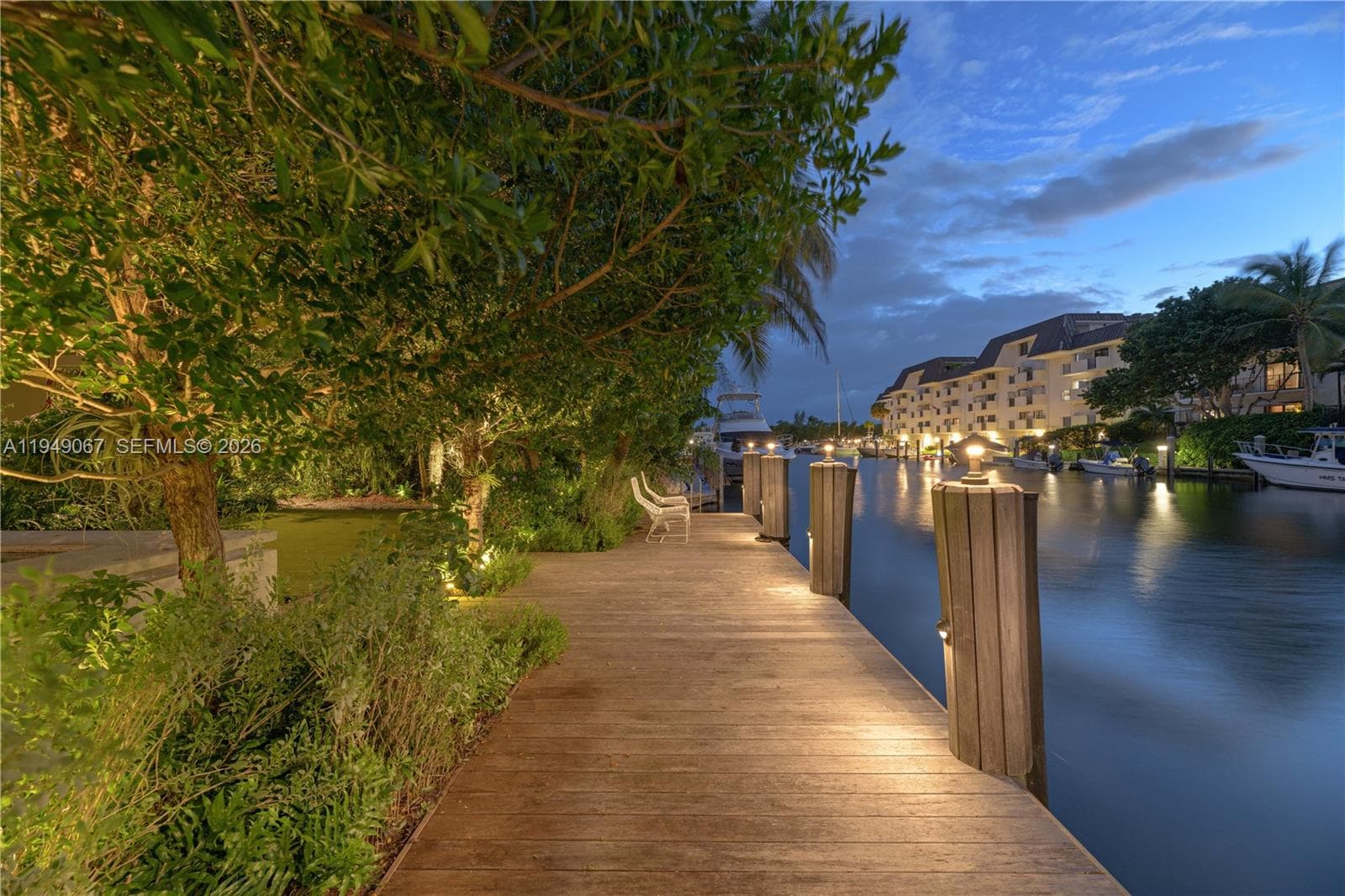6840 Sunrise Pl, Coral Gables FL 33133 — 57
