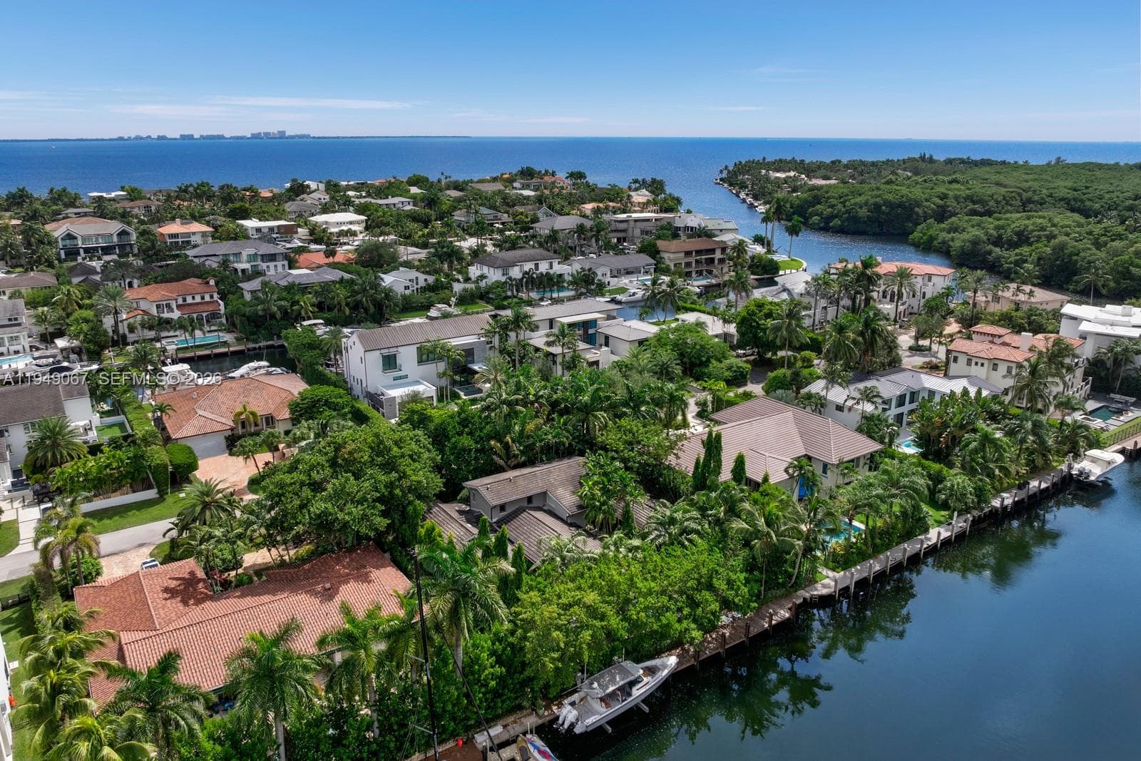 6840 Sunrise Pl, Coral Gables FL 33133 — 63