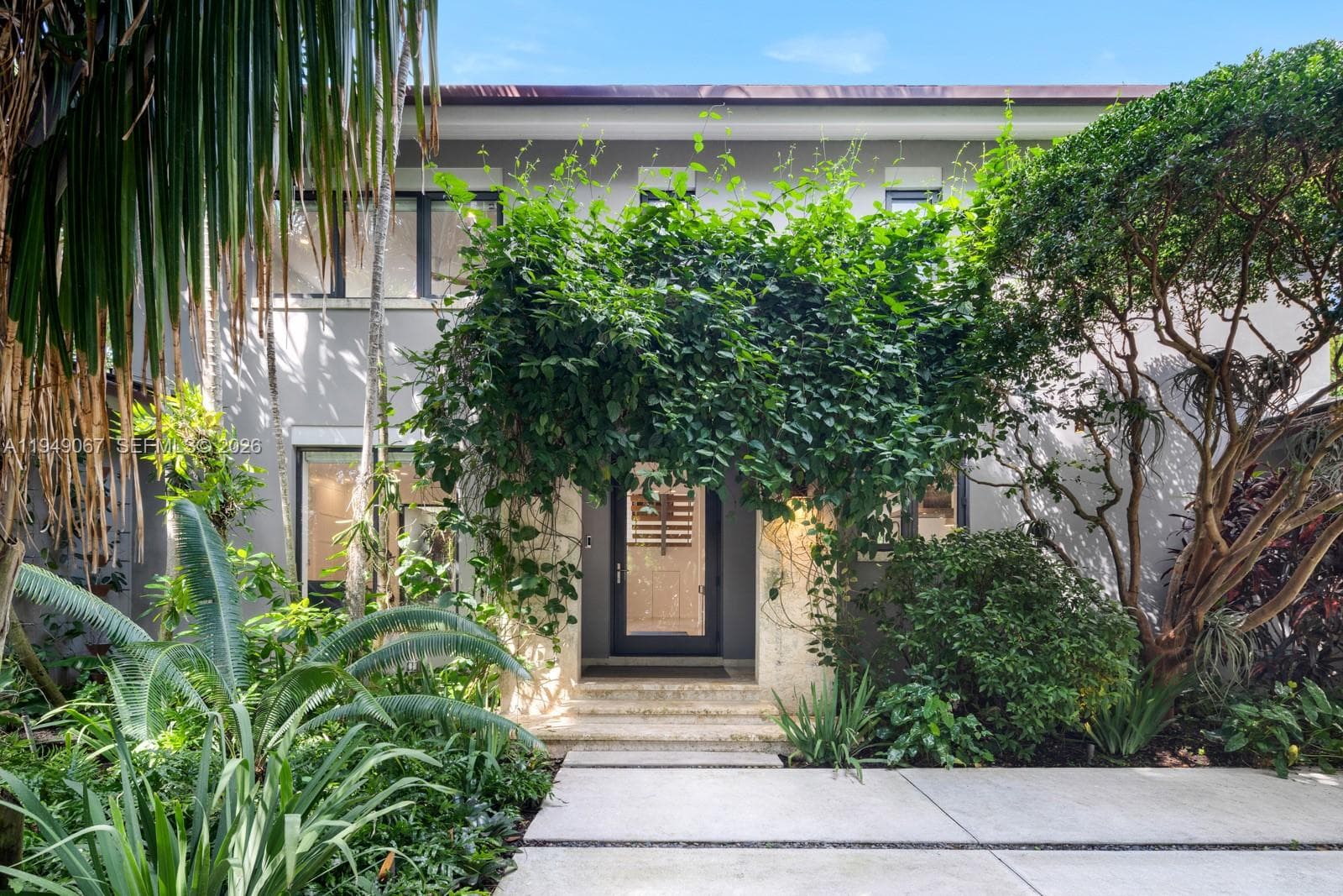 6840 Sunrise Pl, Coral Gables FL 33133 — 1