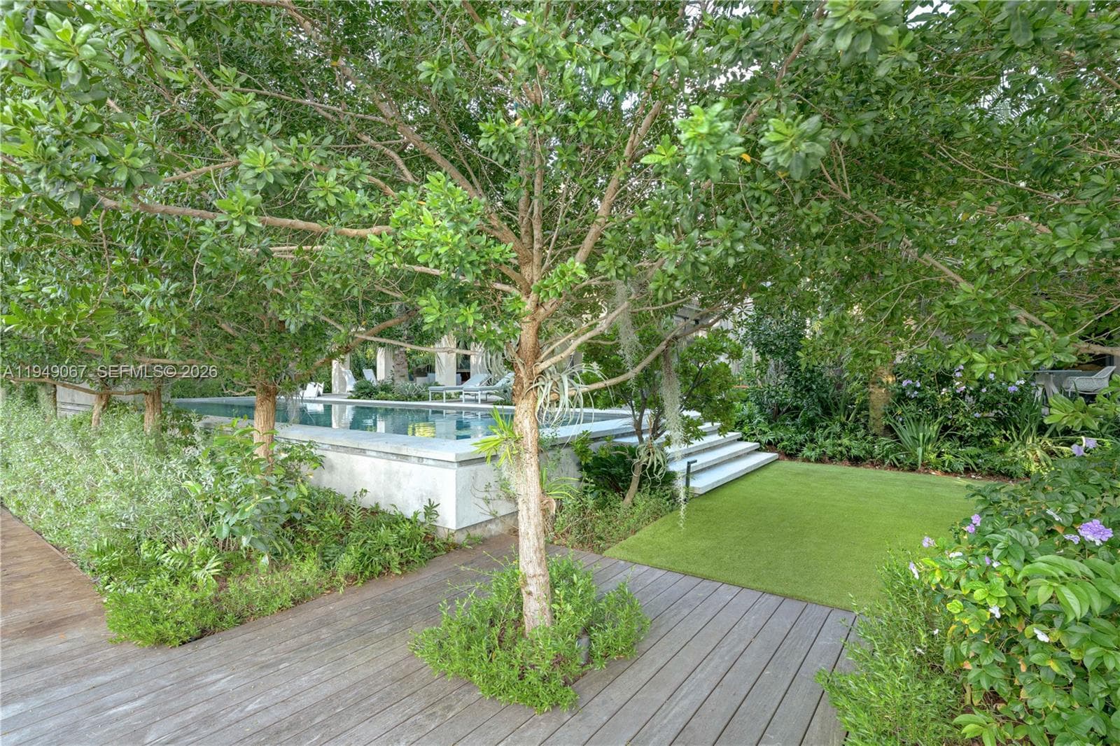 6840 Sunrise Pl, Coral Gables FL 33133 — 38