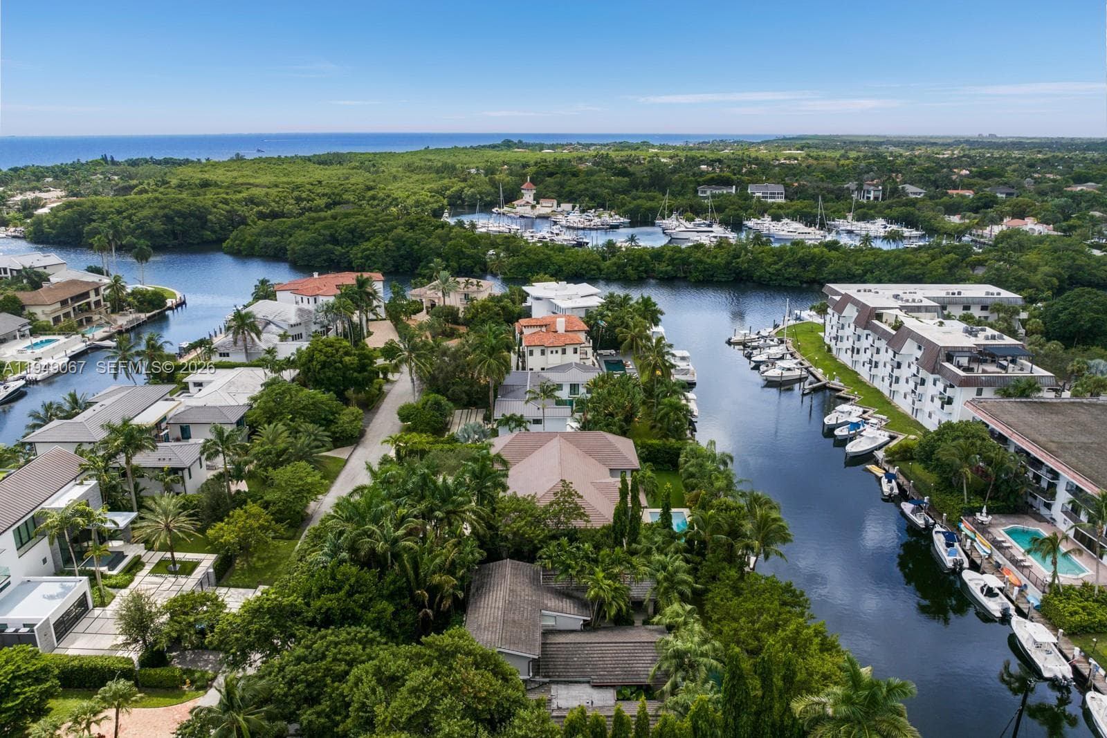 6840 Sunrise Pl, Coral Gables FL 33133 — 65