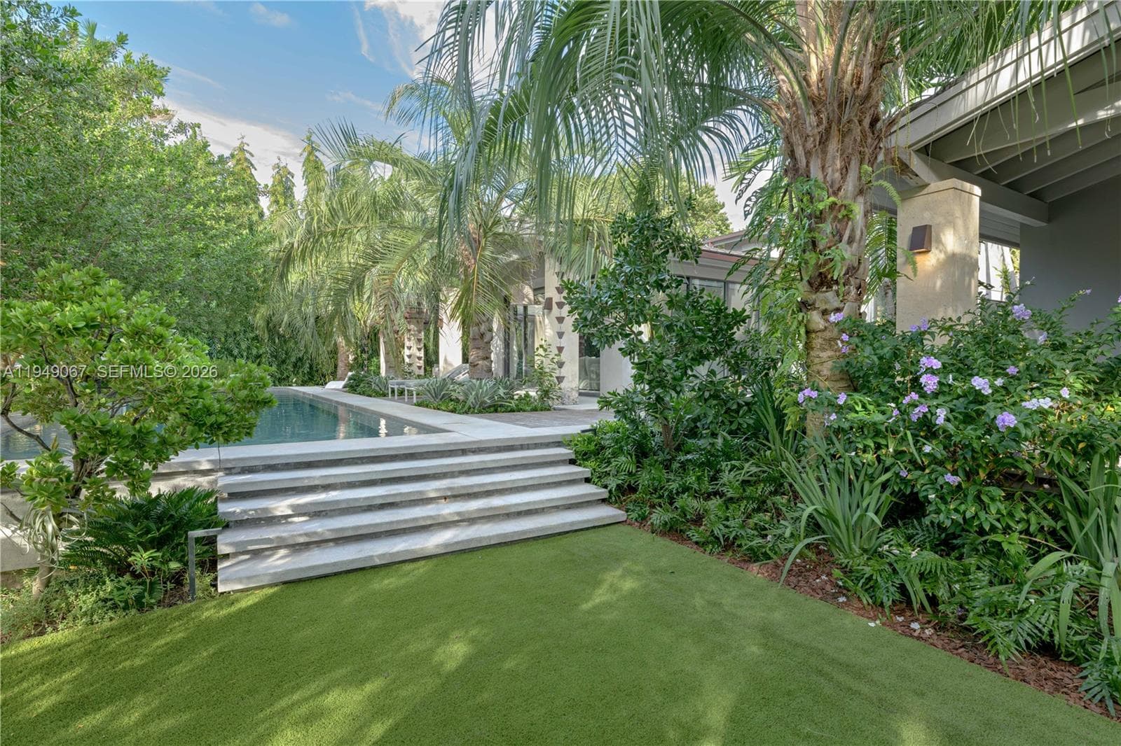 6840 Sunrise Pl, Coral Gables FL 33133 — 49