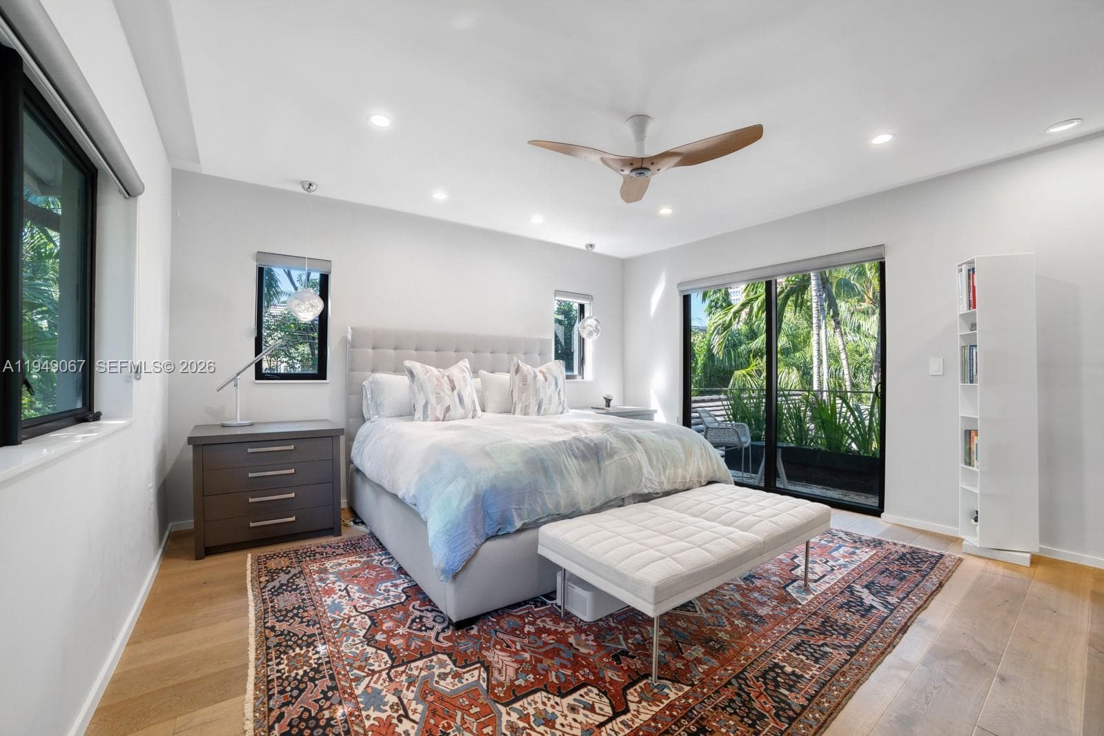 6840 Sunrise Pl, Coral Gables FL 33133 — 18
