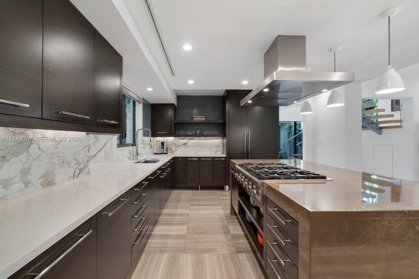 6840 Sunrise Pl, Coral Gables FL 33133 — 11
