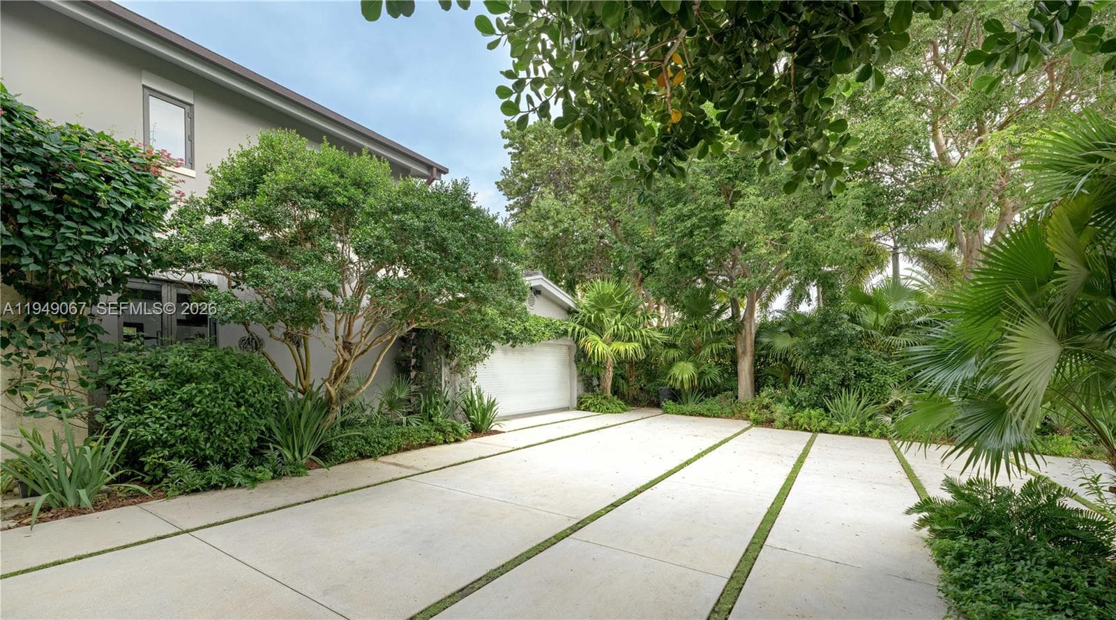 6840 Sunrise Pl, Coral Gables FL 33133 — 4