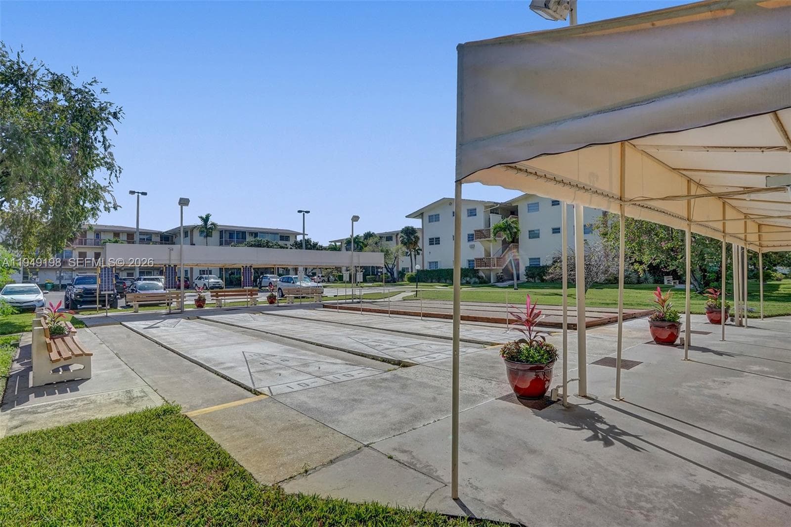 16901 NE 13th Ave # 110, Miami FL 33162 — 26