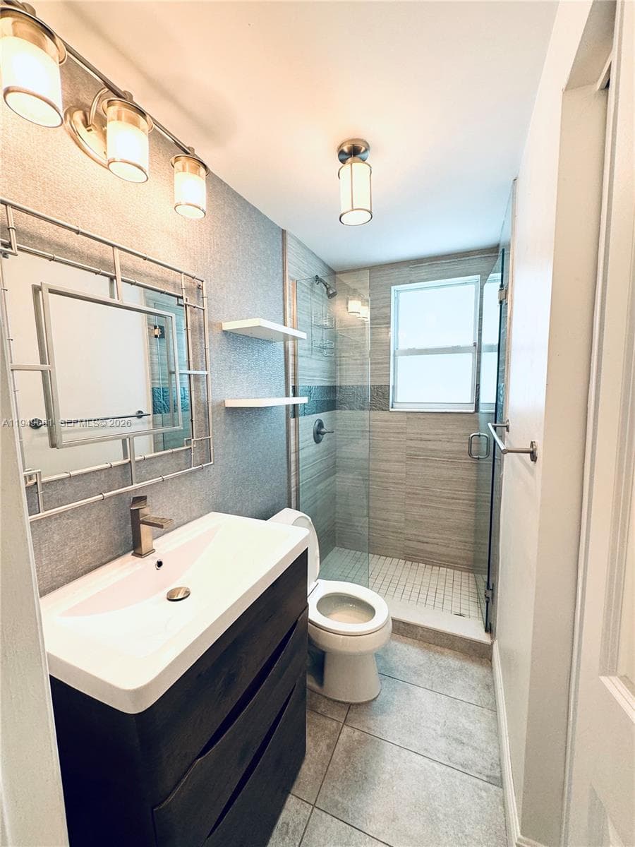 2075 S Hibiscus Dr, North Miami FL 33181 — 23