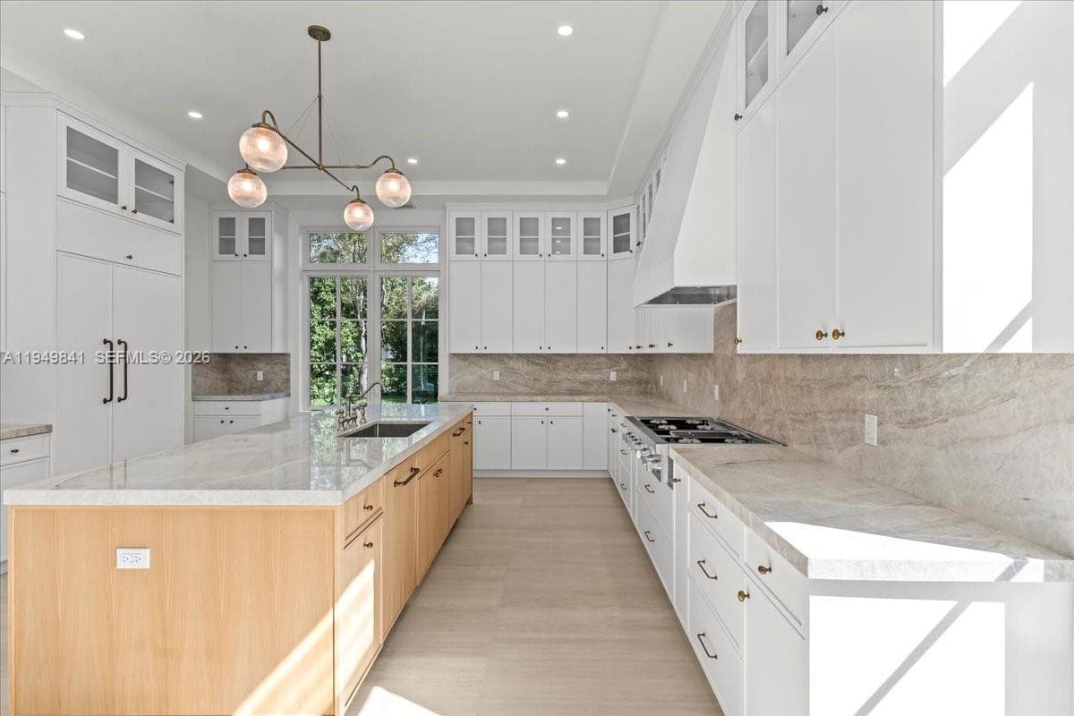 5940 SW 100th Ter, Pinecrest FL 33156 — 24