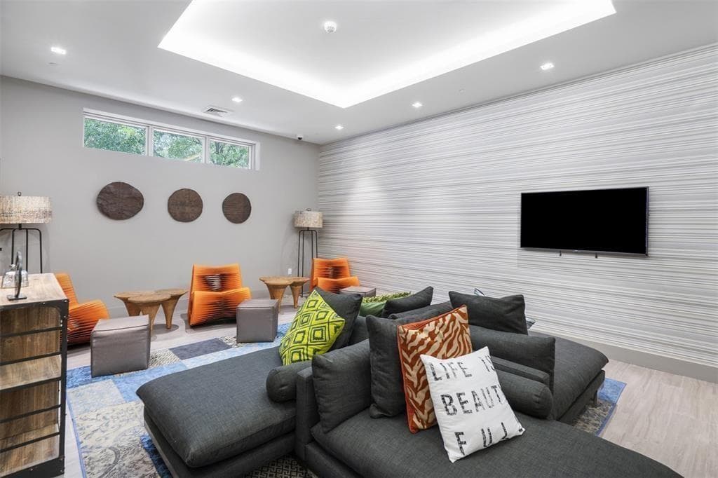 17301 Biscayne Boulevard # 7, Aventura FL 33160 — 47