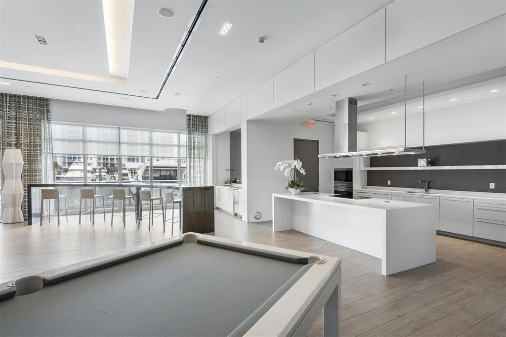 17301 Biscayne Boulevard # 7, Aventura FL 33160 — 41