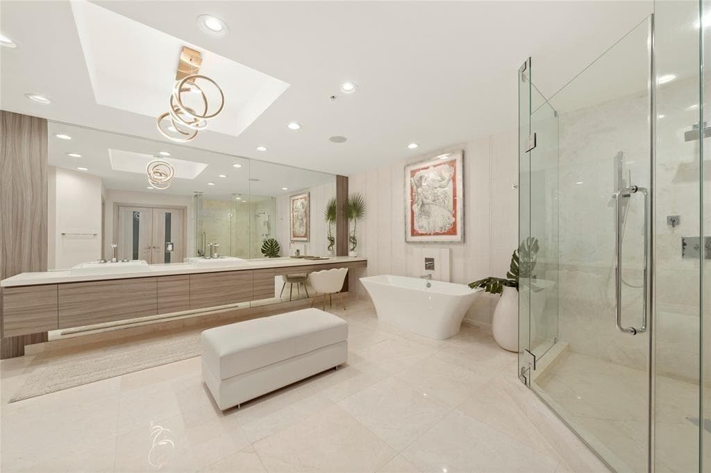 17301 Biscayne Boulevard # 7, Aventura FL 33160 — 18