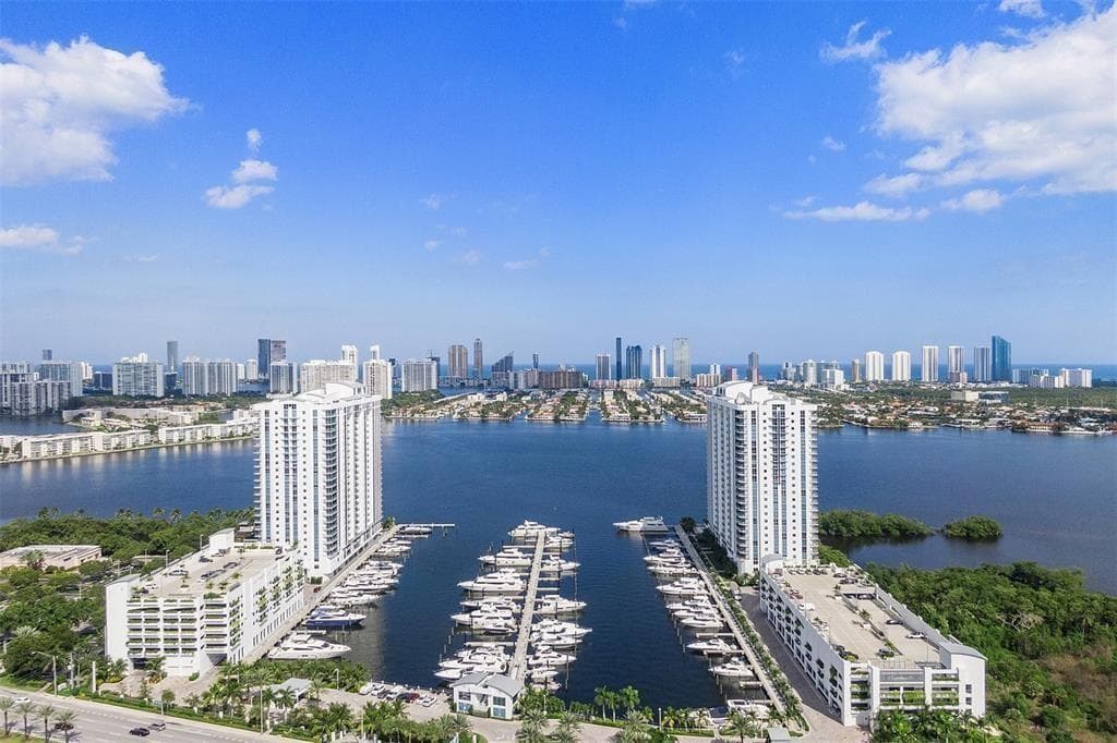 17301 Biscayne Boulevard # 7, Aventura FL 33160 — 68