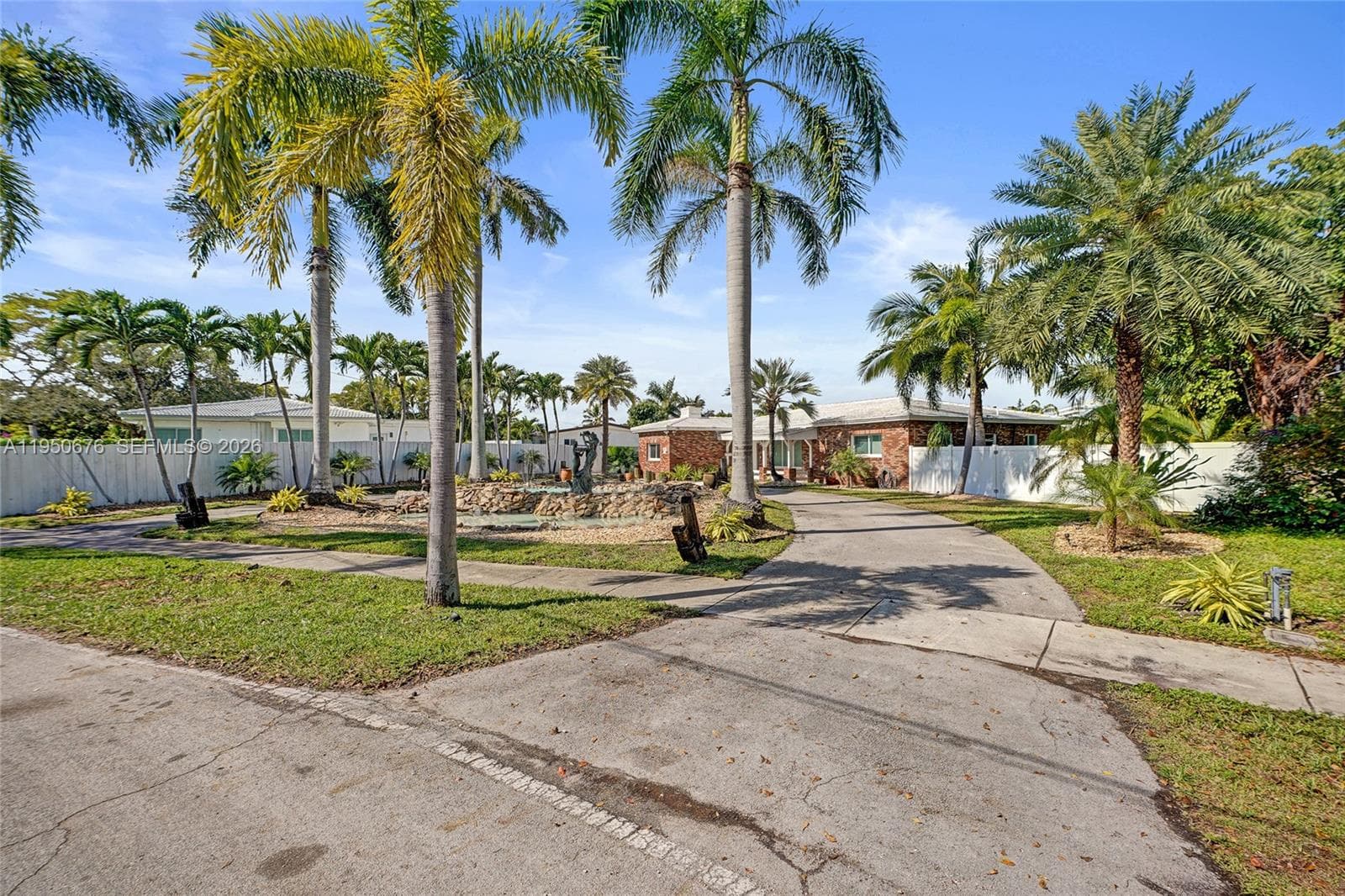 1995 N Hibiscus Dr, North Miami FL 33181 — 41