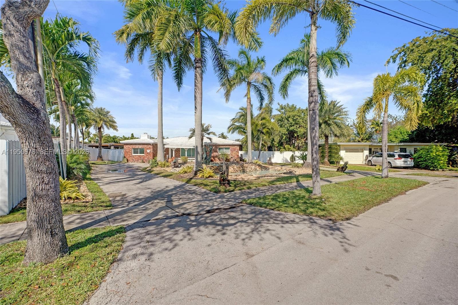 1995 N Hibiscus Dr, North Miami FL 33181 — 44