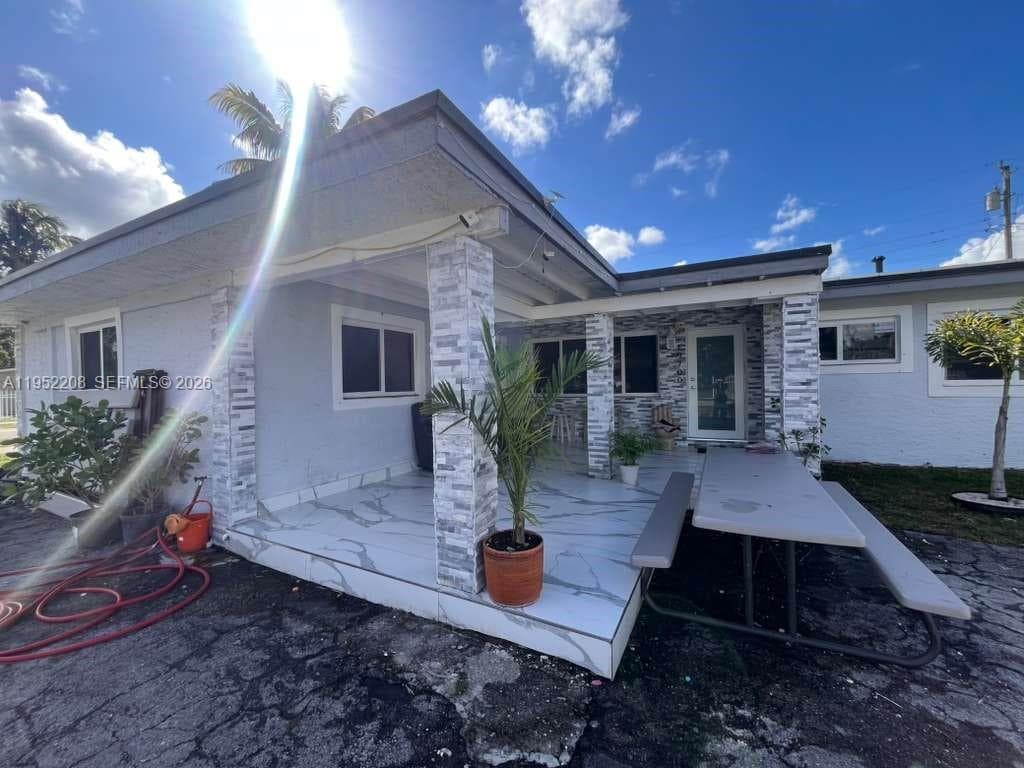 19700 NW 6th Pl, Miami Gardens FL 33169 — 6