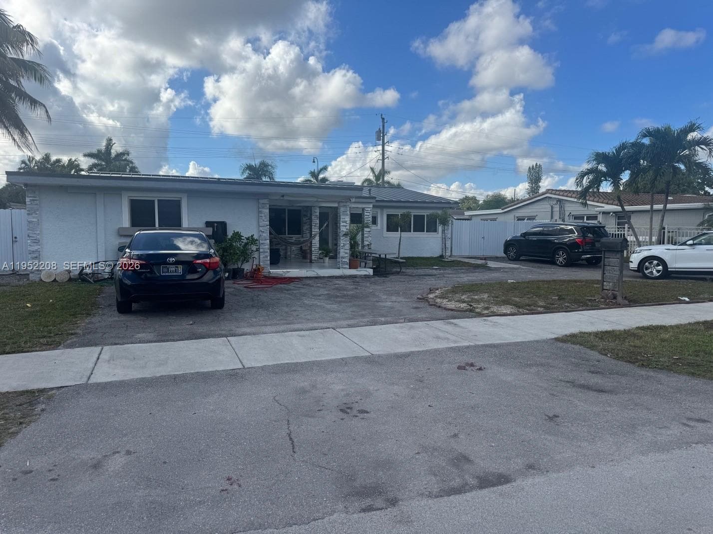 19700 NW 6th Pl, Miami Gardens FL 33169 — 3