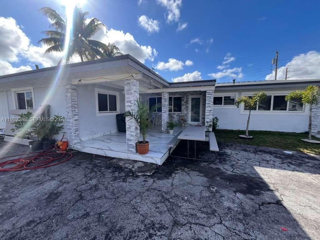 19700 NW 6th Pl, Miami Gardens FL 33169 — 5